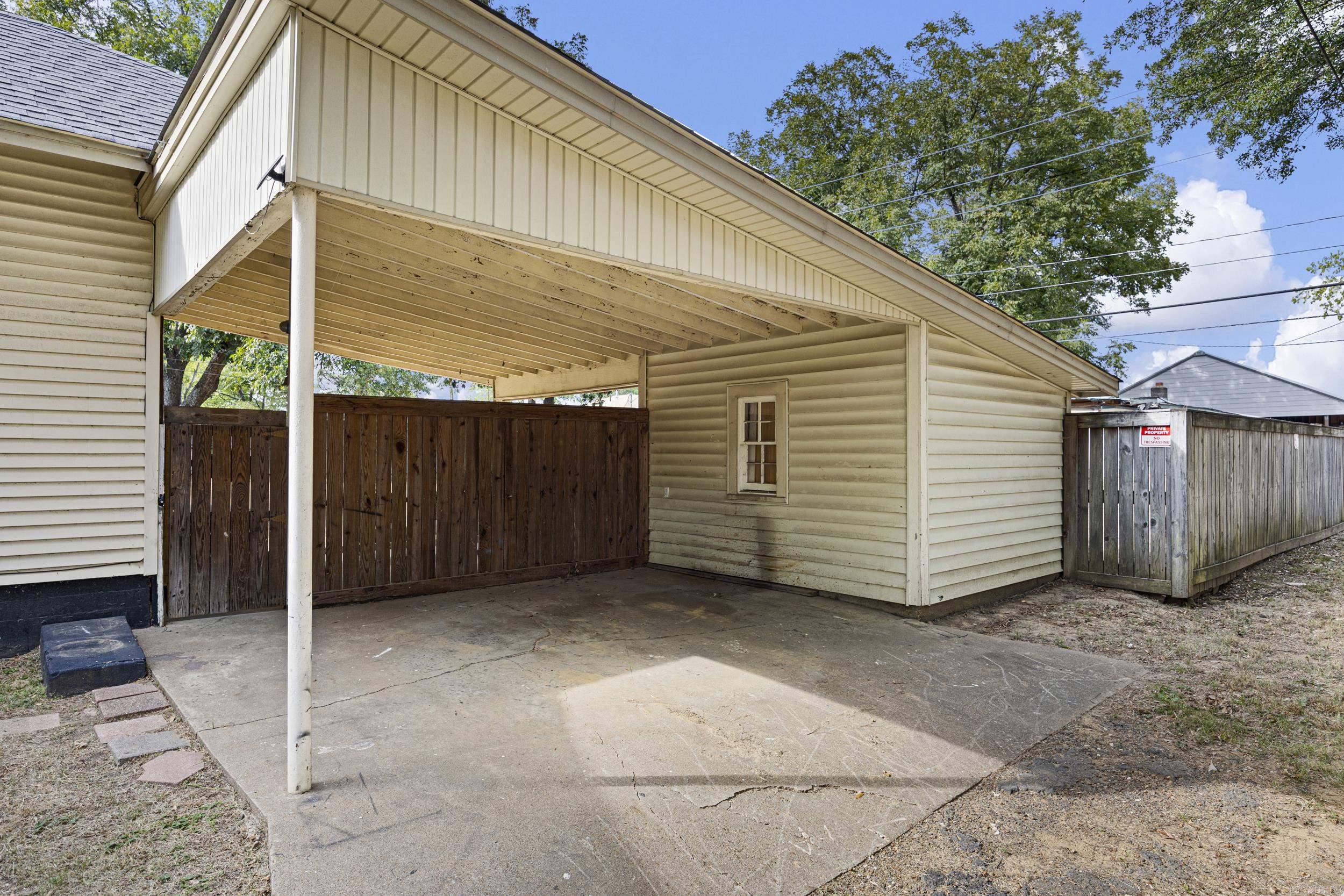 403 E Church Street Property Photo 41