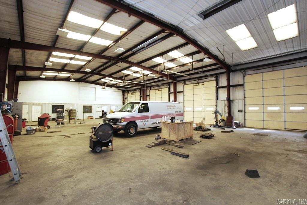 10605 Sibley Hole Rd Property Photo 12