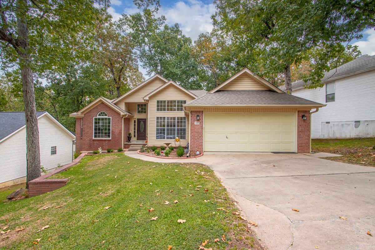 1505 Cherry Brook Drive Property Photo 2