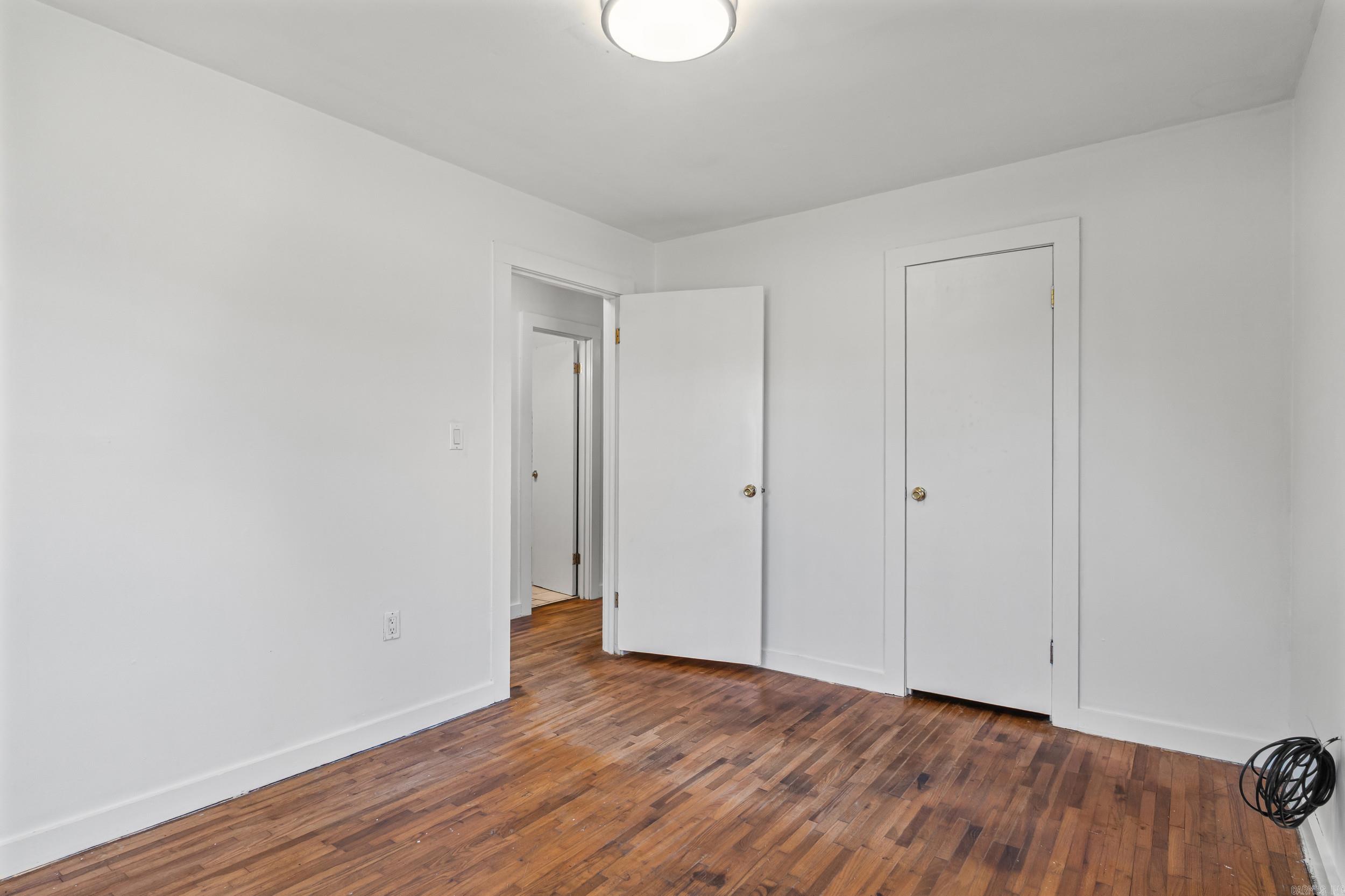304 N Hickory Property Photo 12