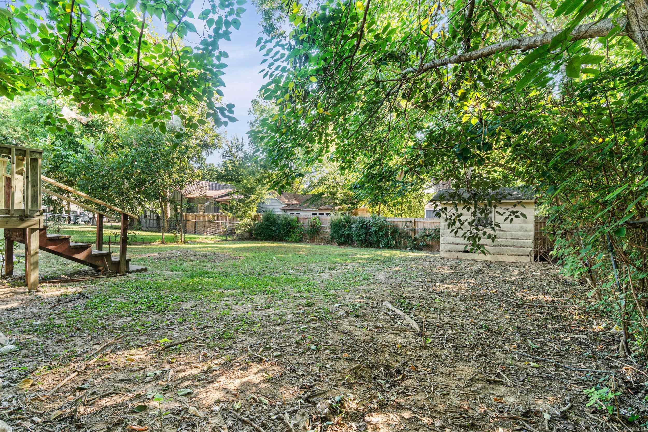 304 N Hickory Property Photo 15