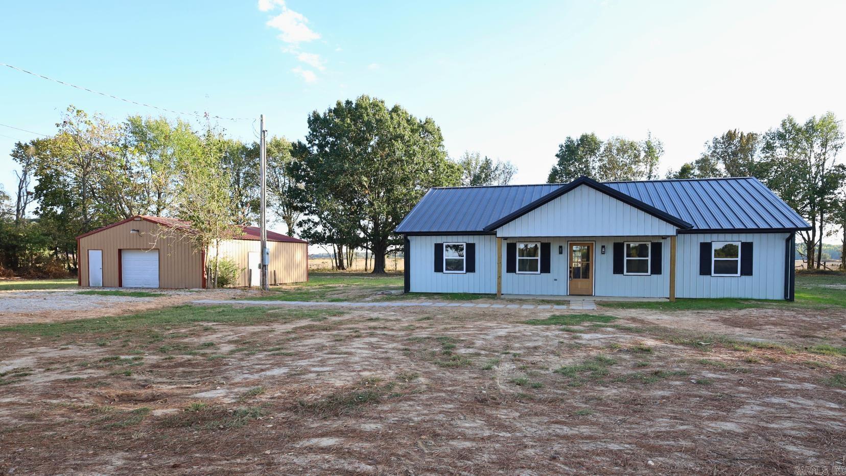 1204 Gr 907 Road Property Photo 4