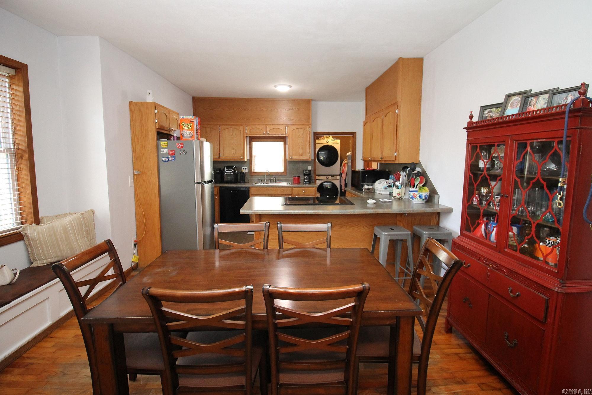 1210 W Emerson St Property Photo 8