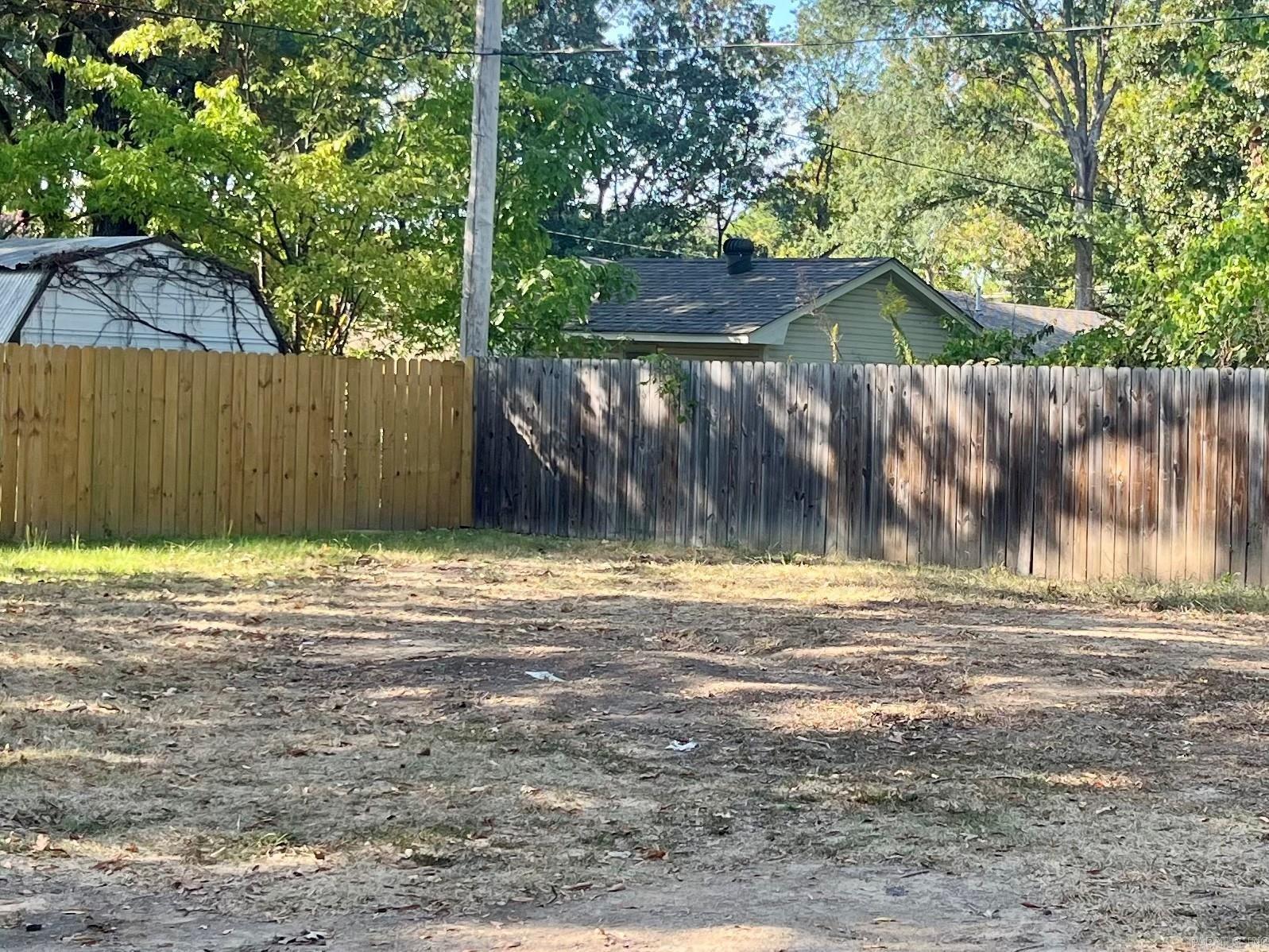 2408 Broadview Ave Property Photo 5