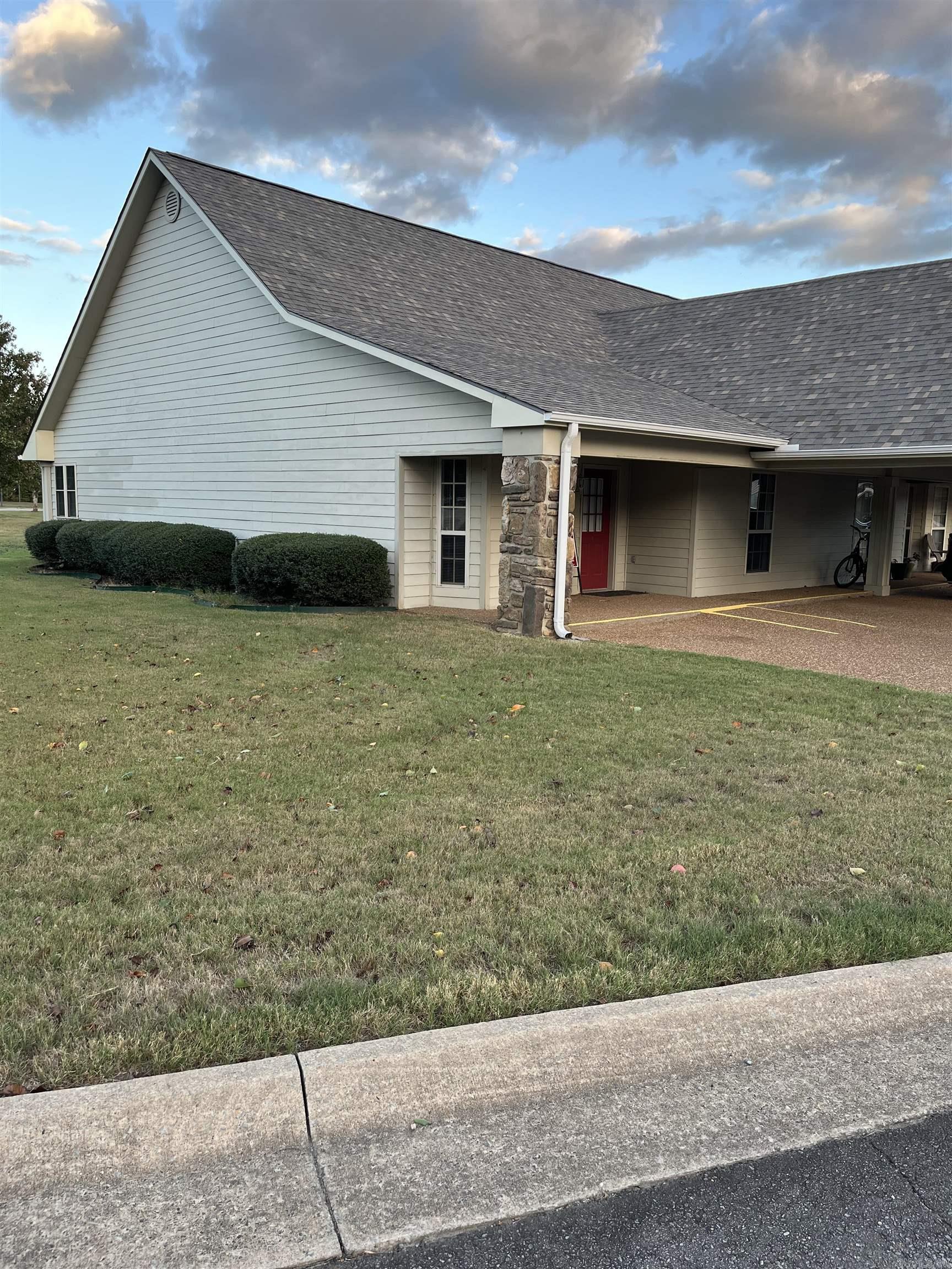 1301-a Sage Brush Way A Property Photo 3