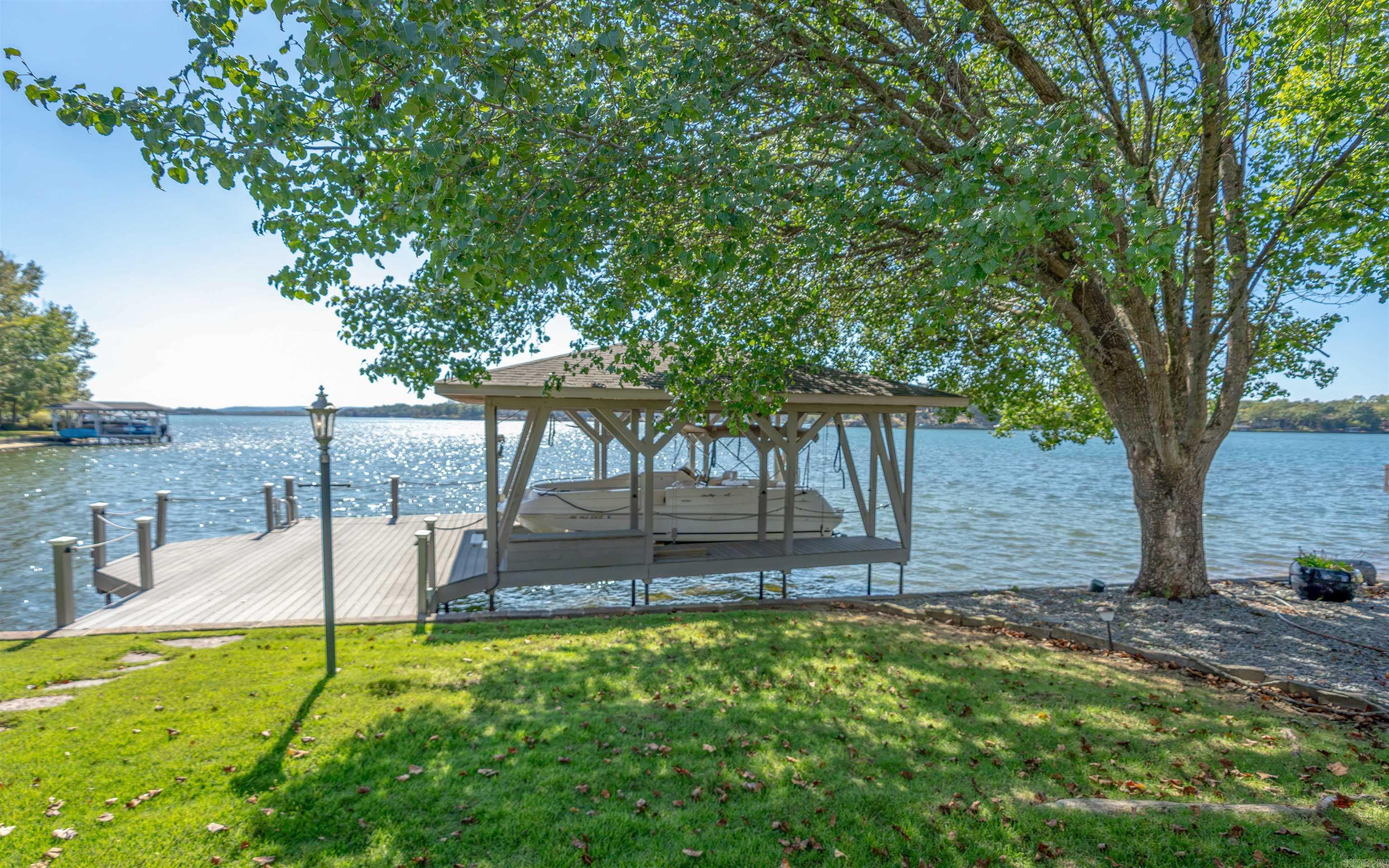 14 Adoracion Point Property Photo 2