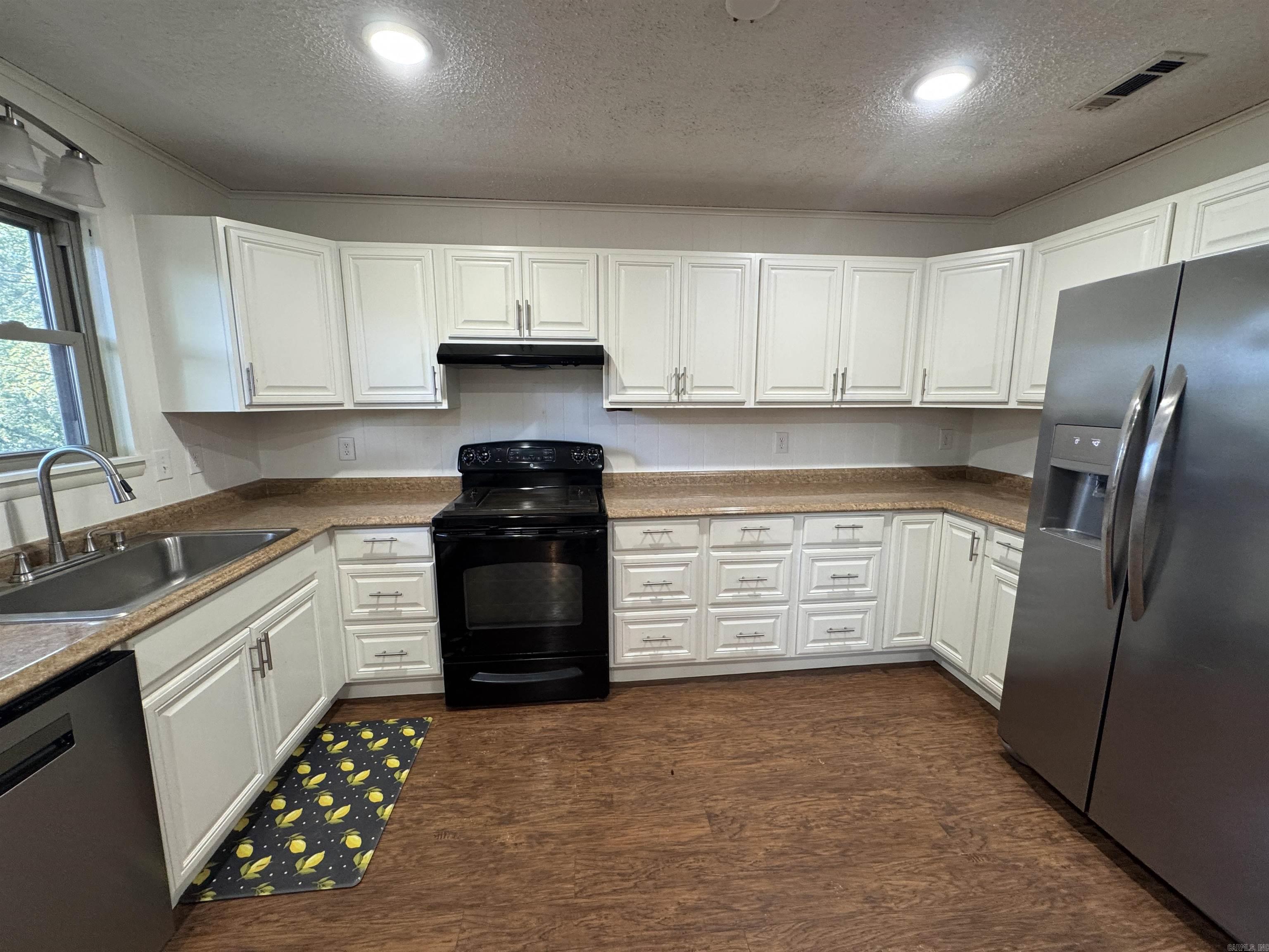 3218 Ward Drive Property Photo 6