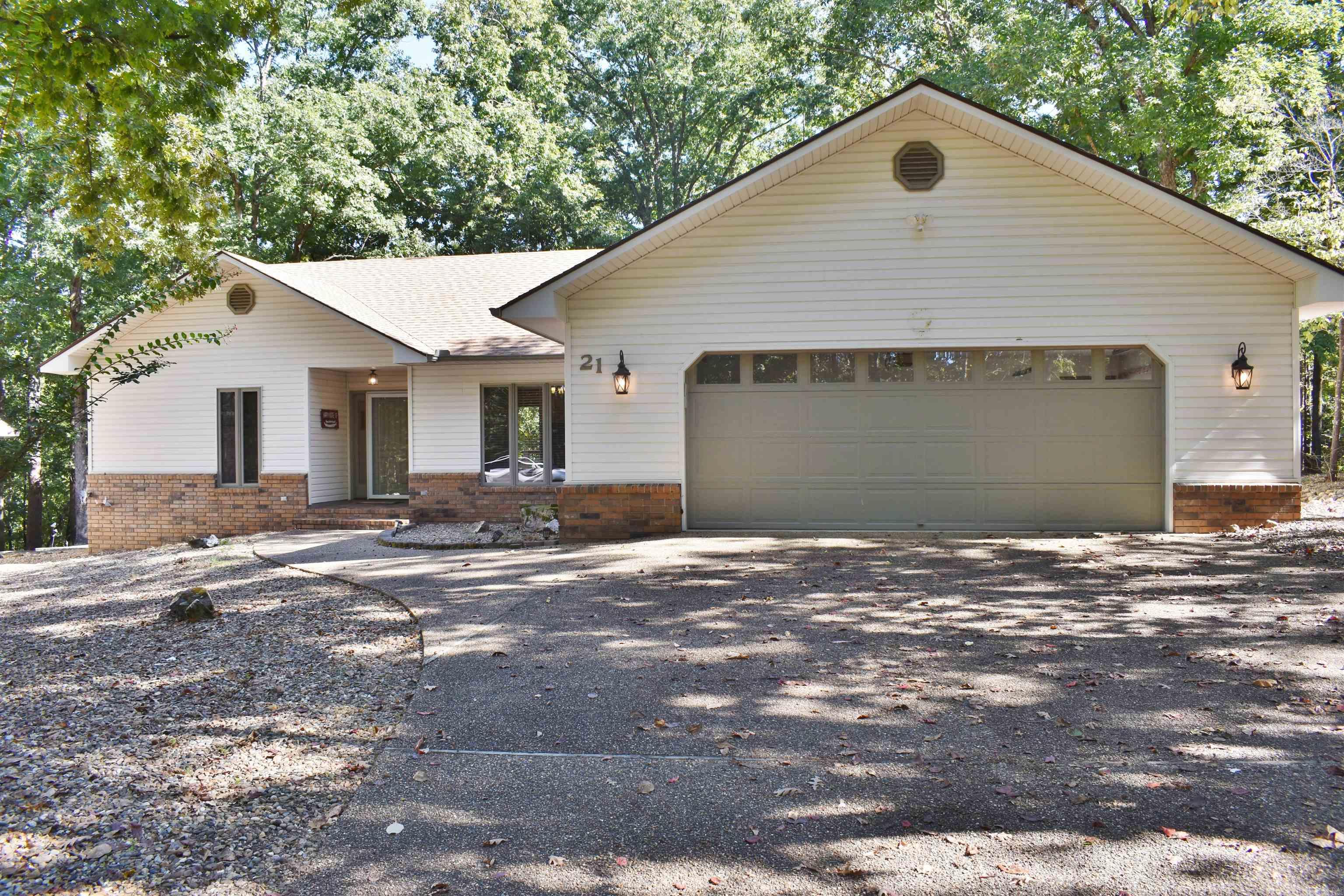 21 Ampolla Lane Property Photo 1
