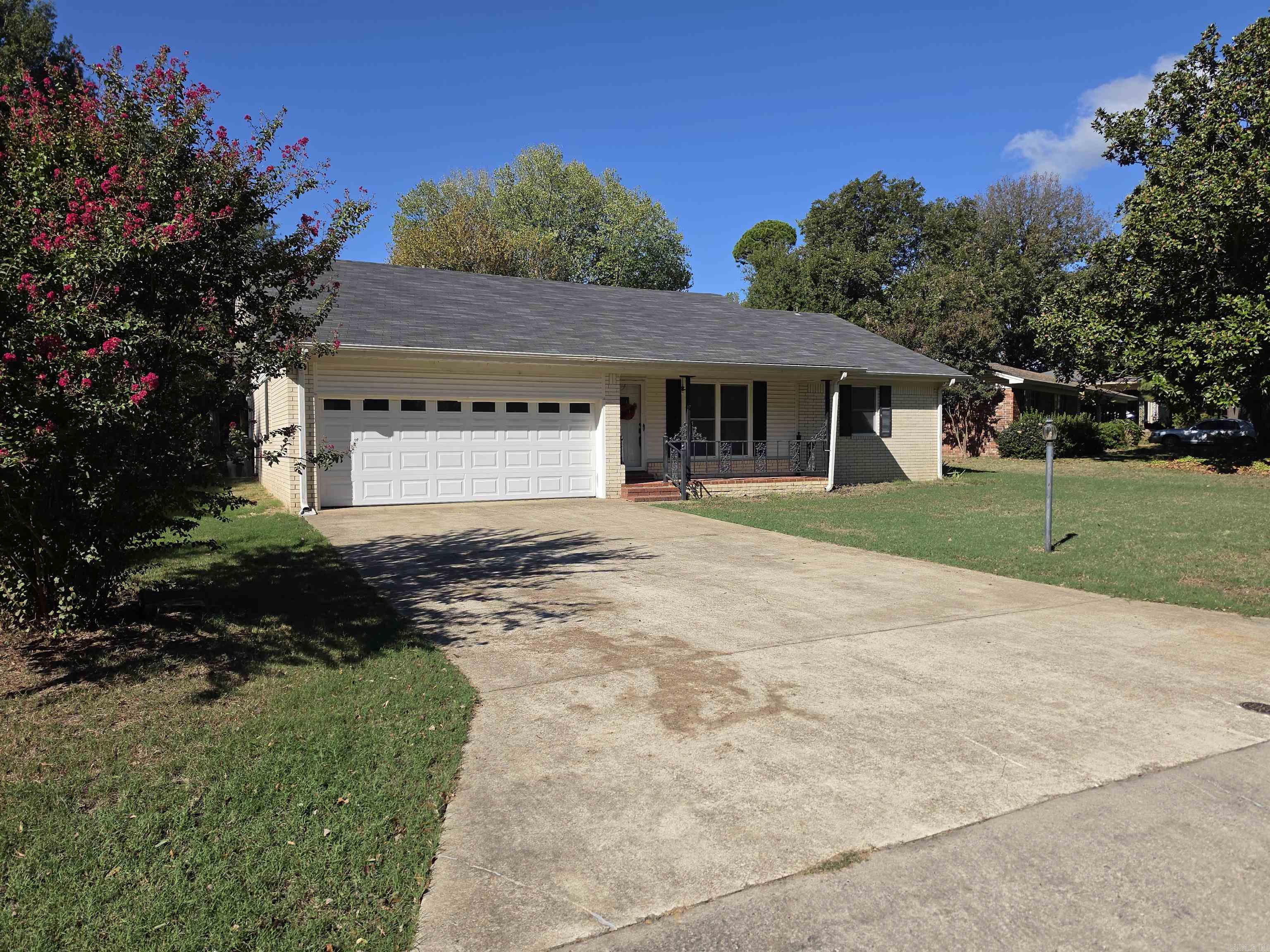 17 Dalewood Property Photo 2