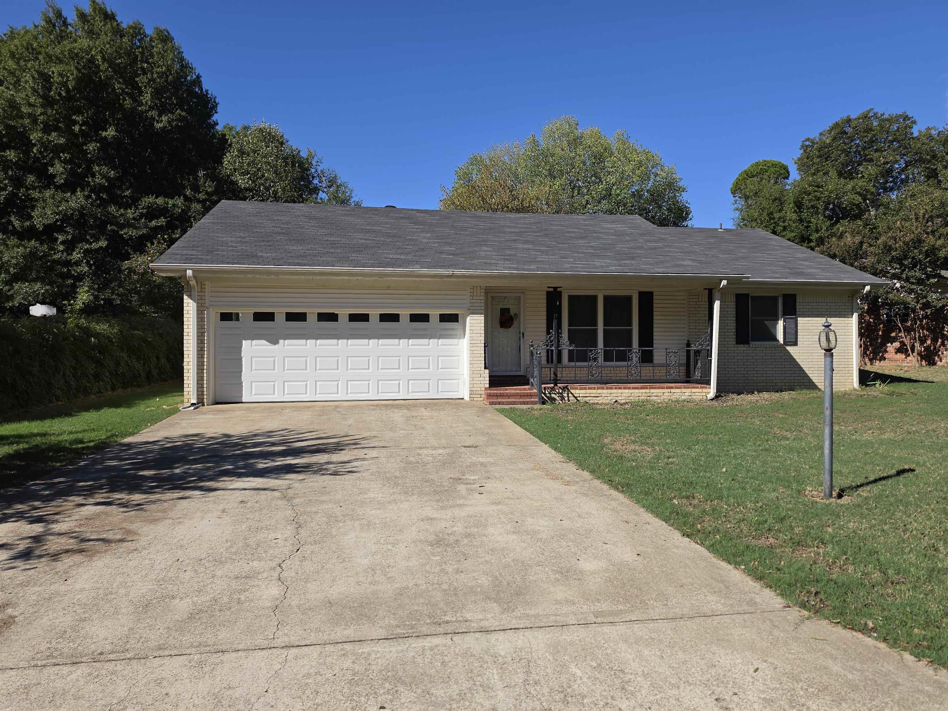 17 Dalewood Property Photo 3