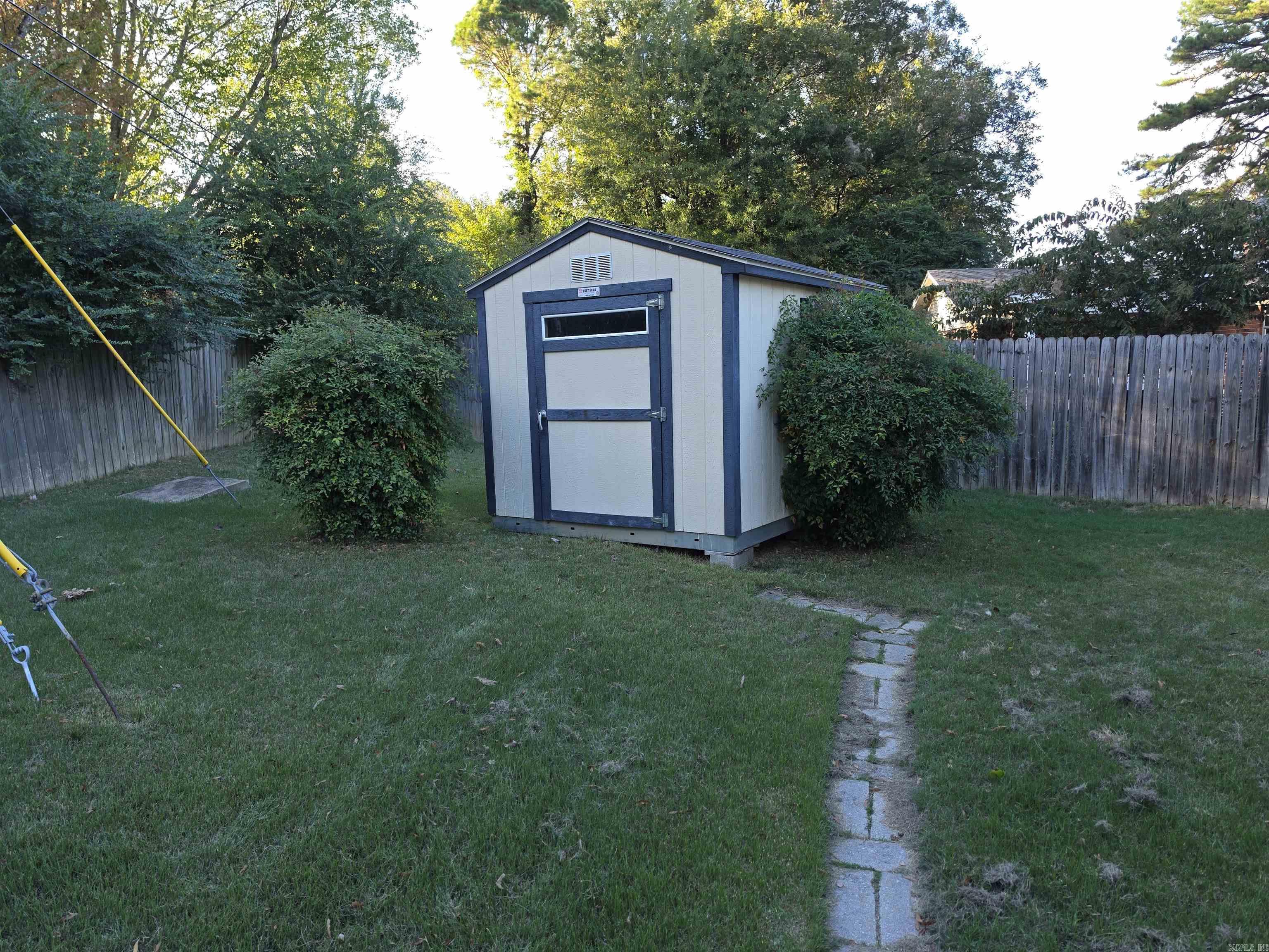 17 Dalewood Property Photo 4