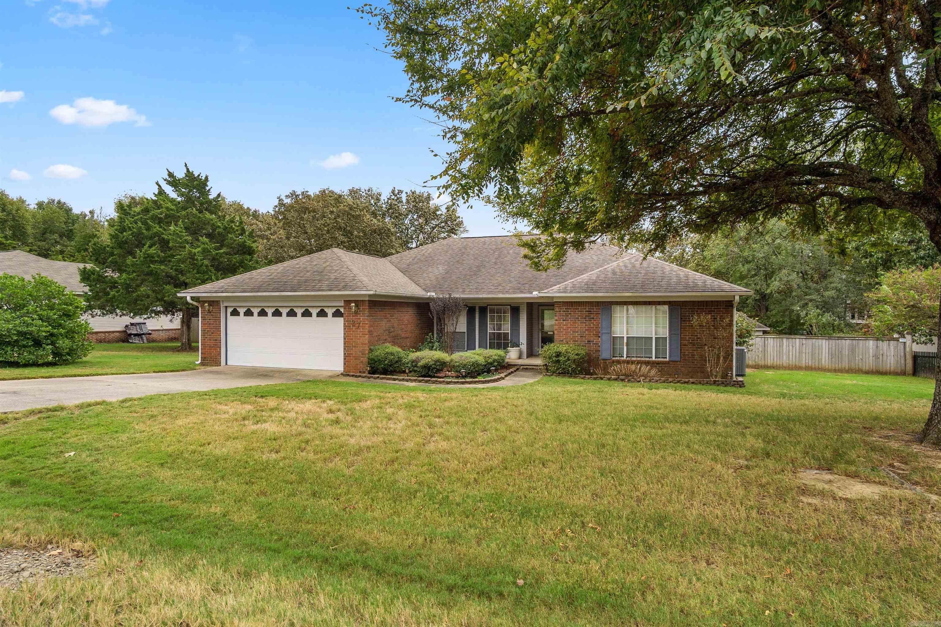 27 S Sunland Dr Property Photo 1