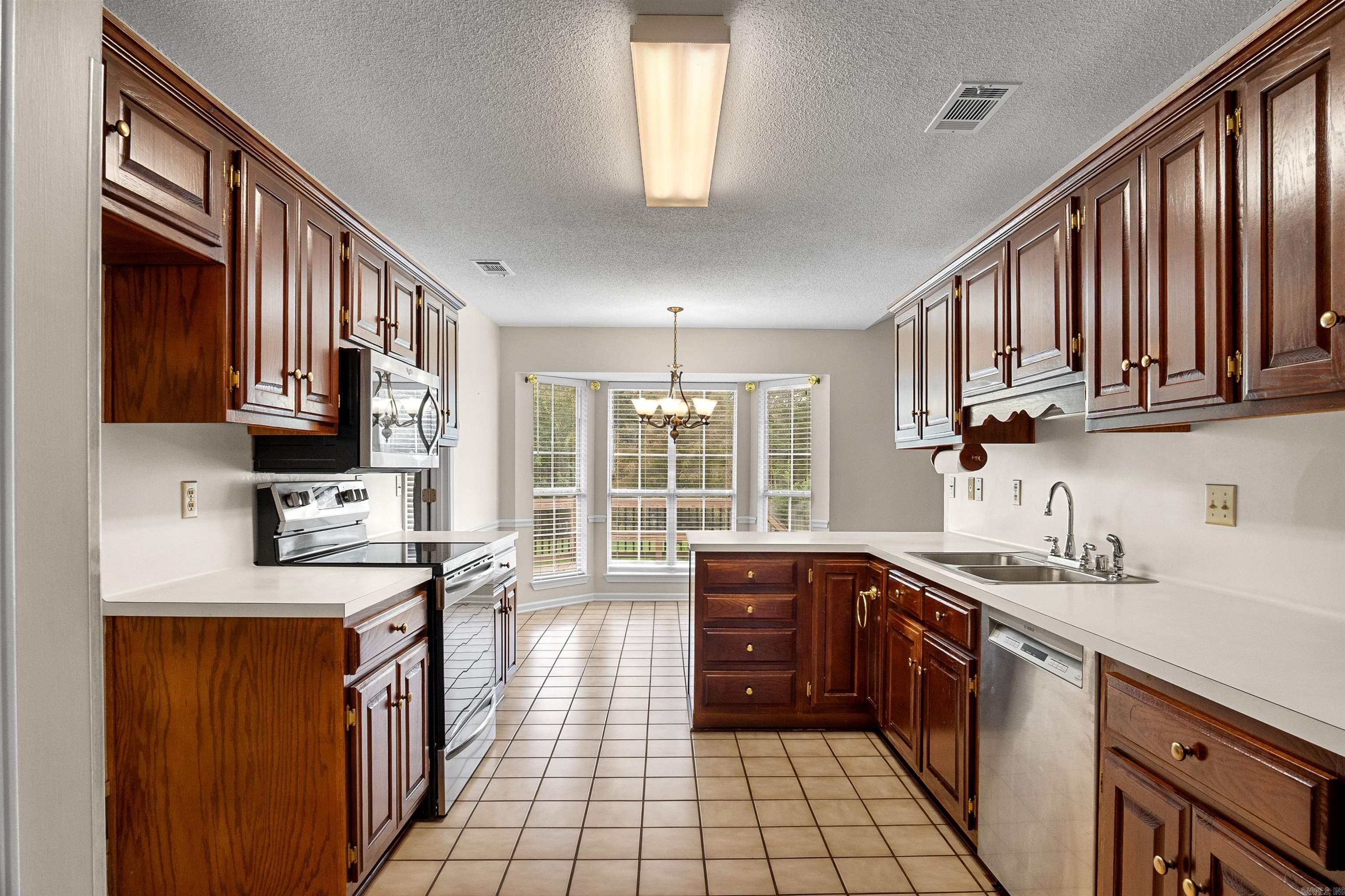 27 S Sunland Dr Property Photo 13