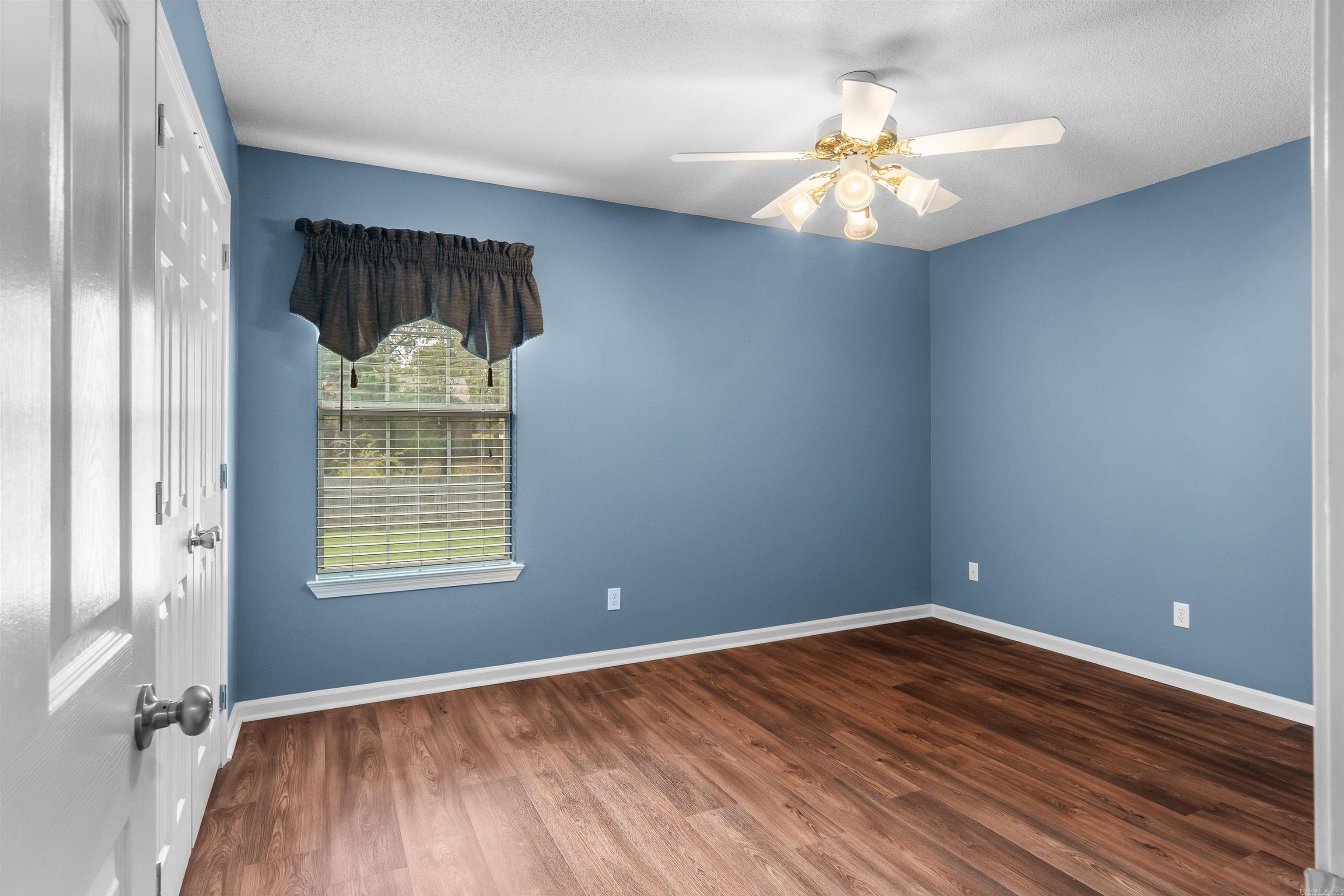 27 S Sunland Dr Property Photo 30