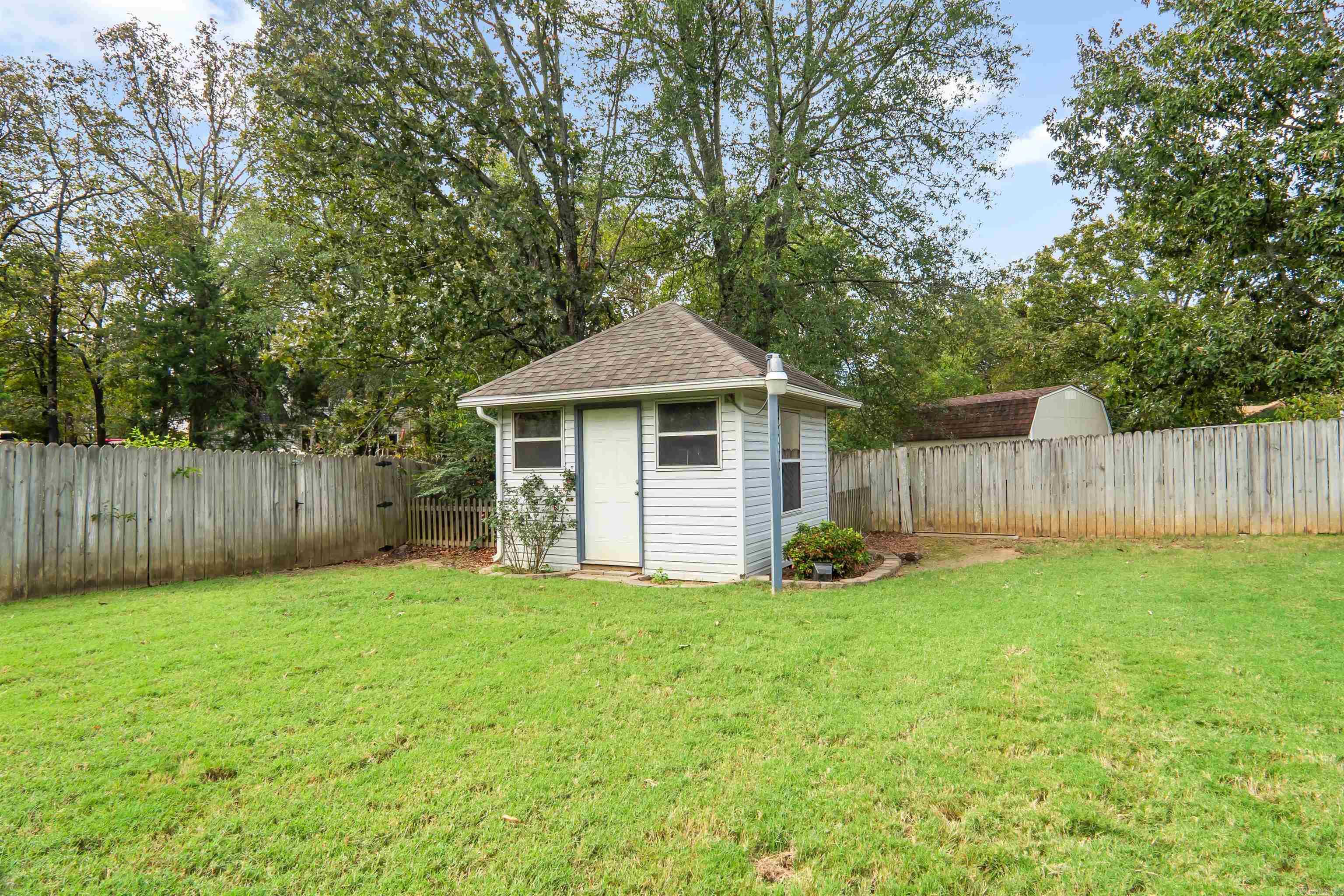 27 S Sunland Dr Property Photo 38