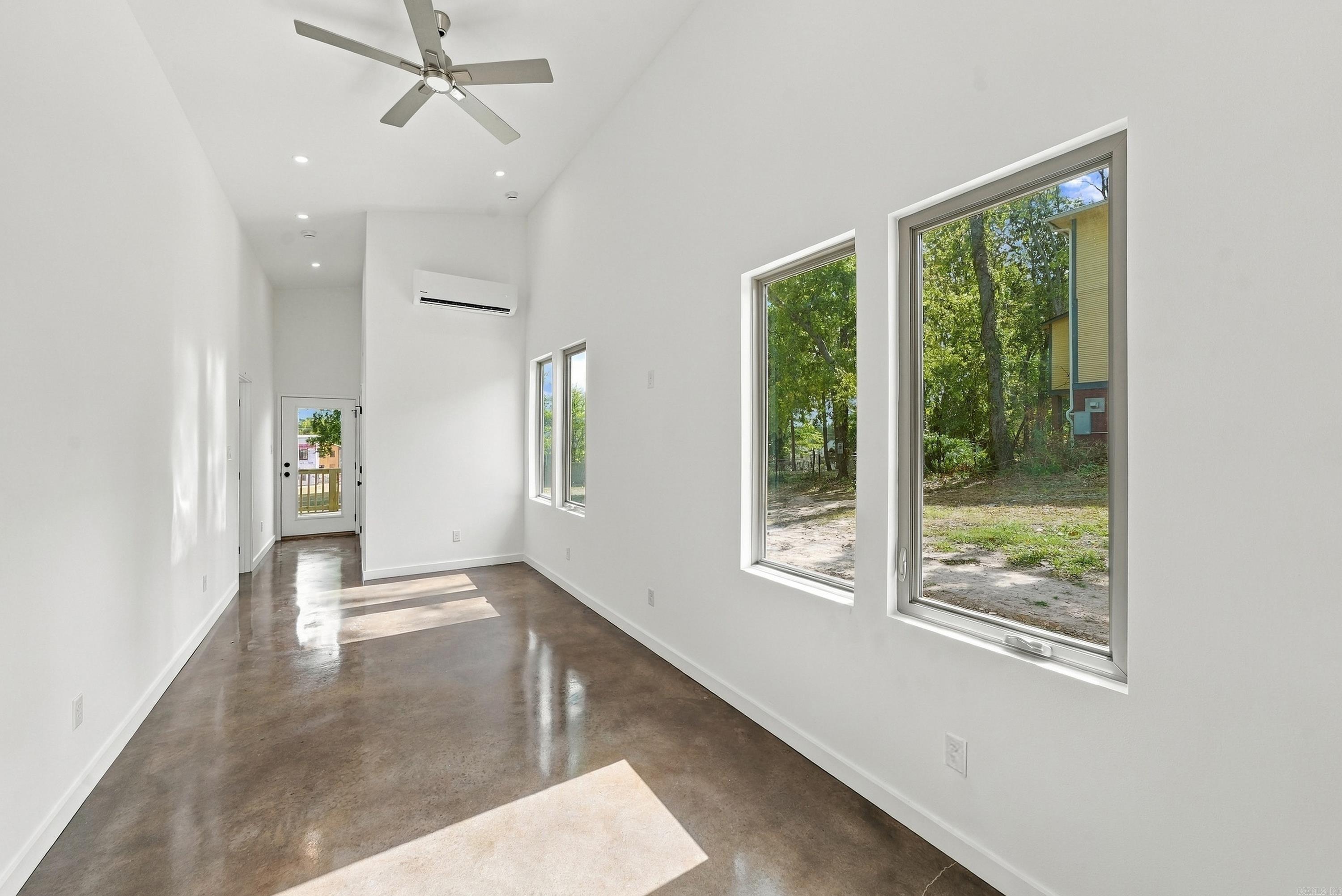 2107 Cumberland Street Property Photo 4
