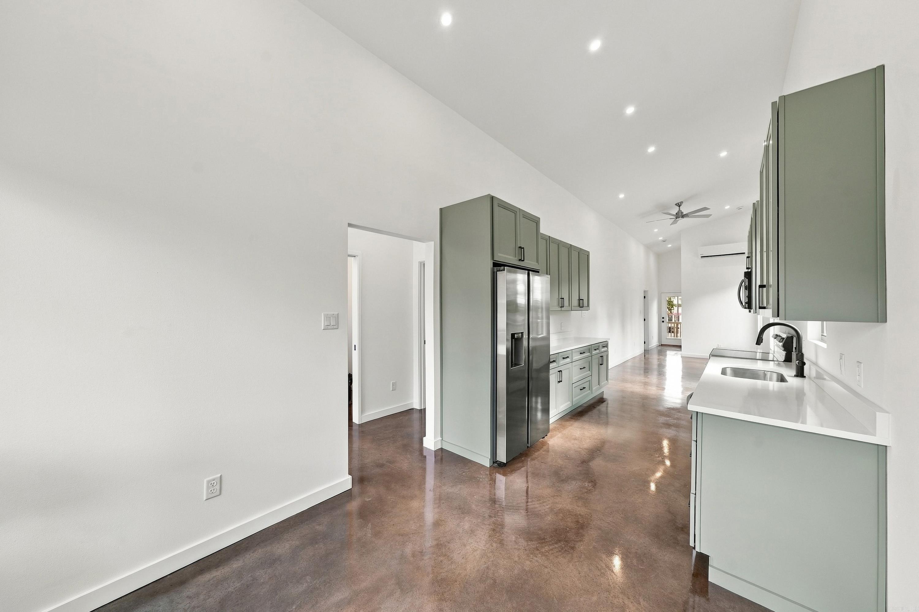 2107 Cumberland Street Property Photo 8