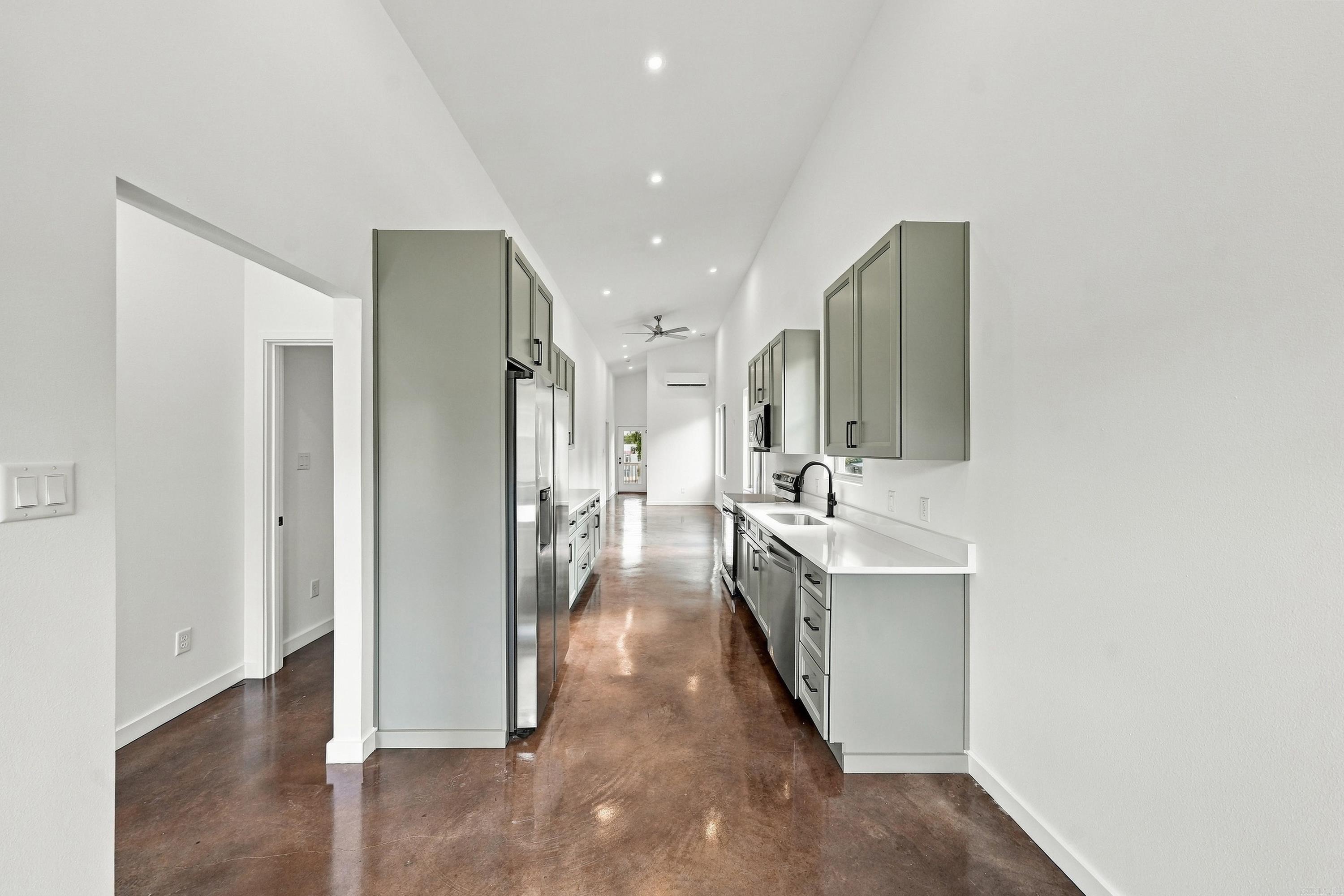 2107 Cumberland Street Property Photo 9
