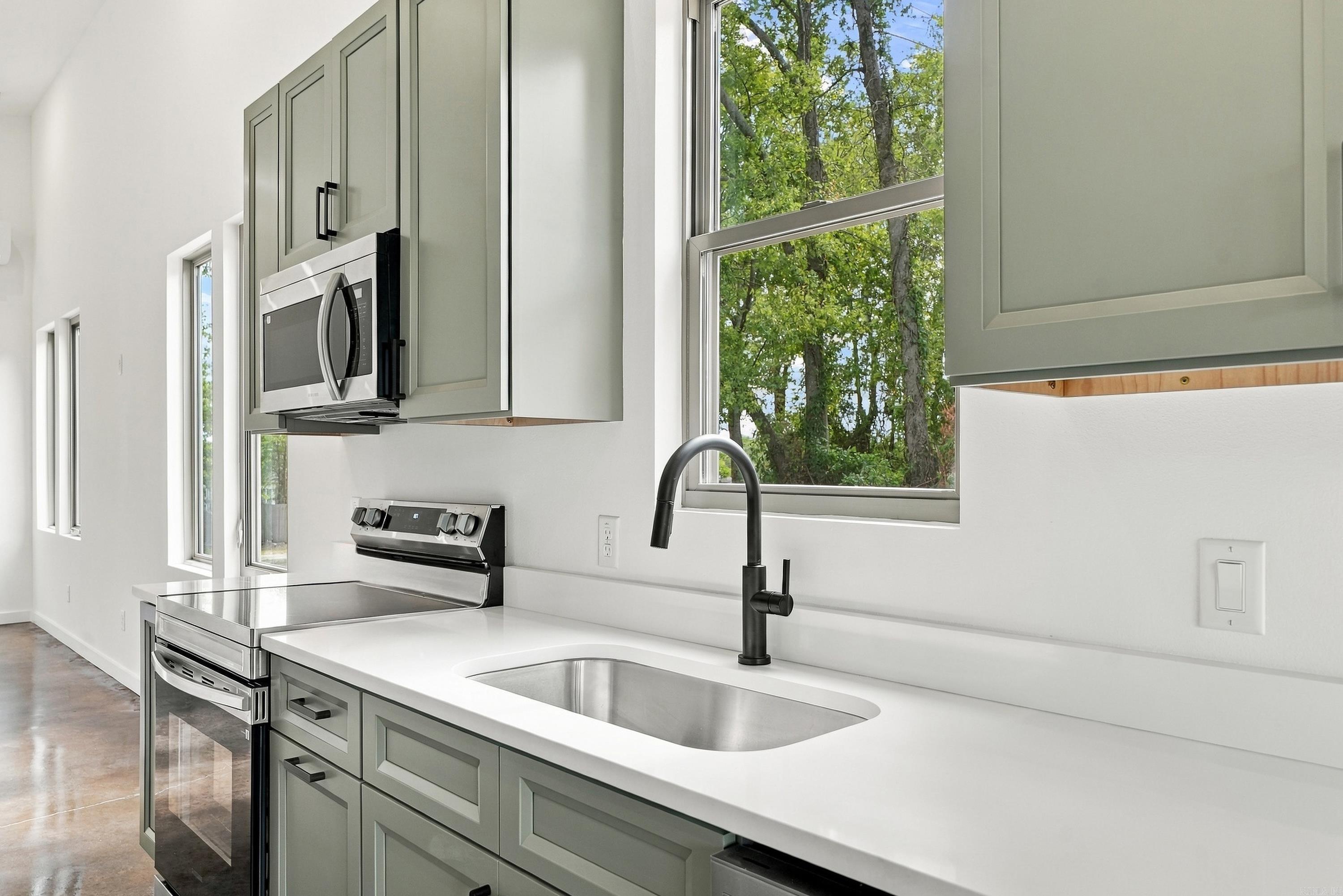 2107 Cumberland Street Property Photo 12