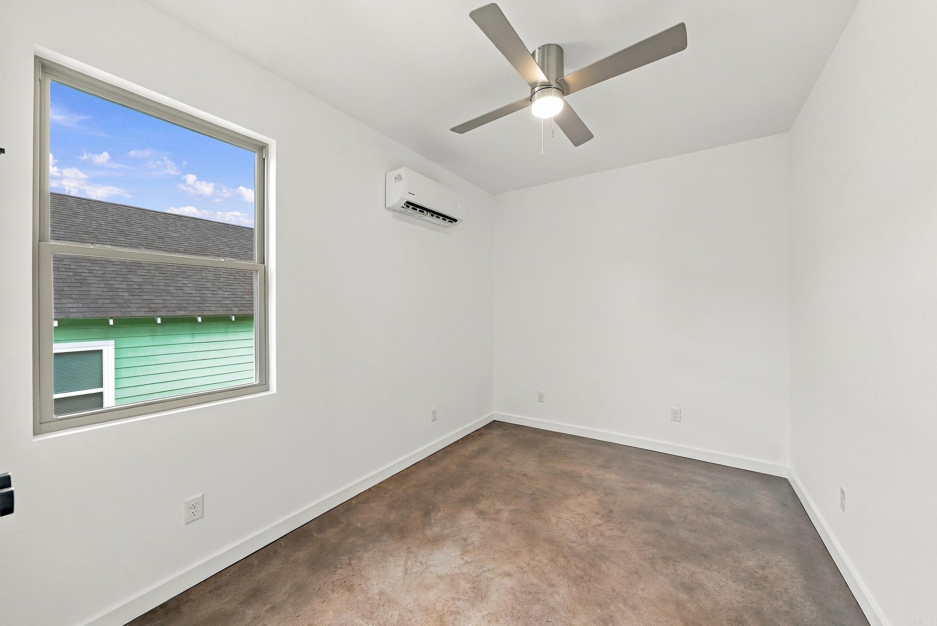 2107 Cumberland Street Property Photo 25