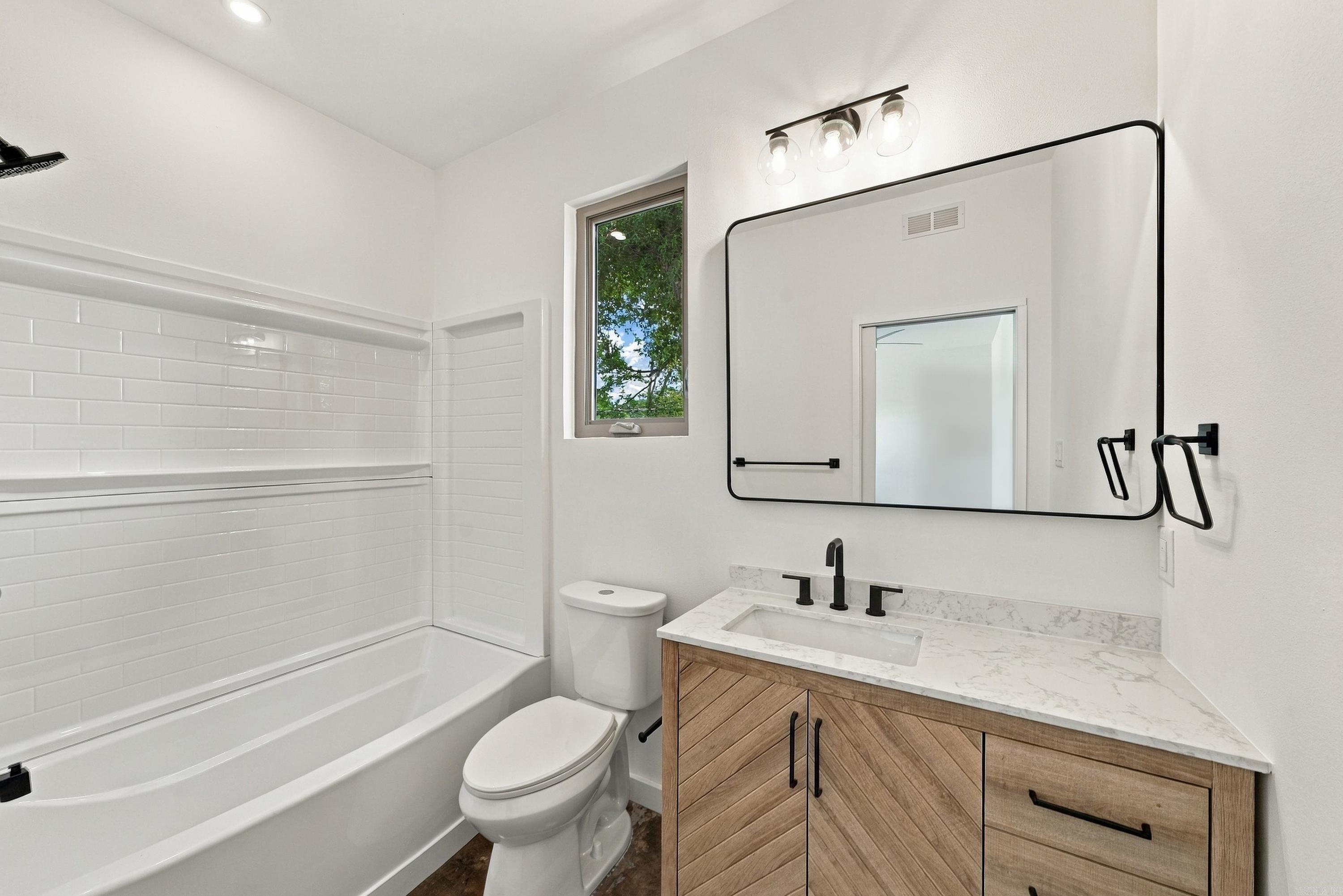 2107 Cumberland Street Property Photo 31