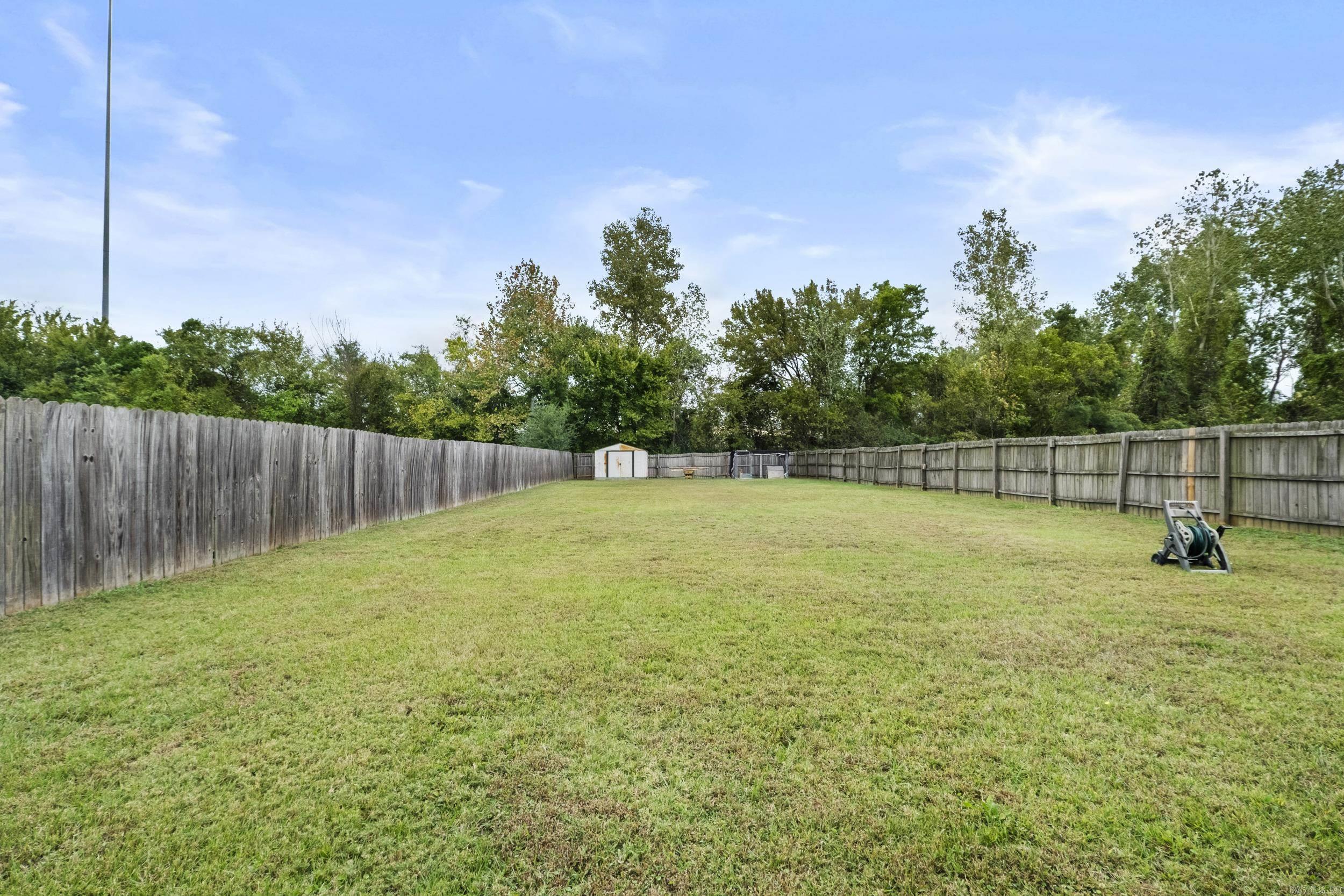 221 Saunders Property Photo 29