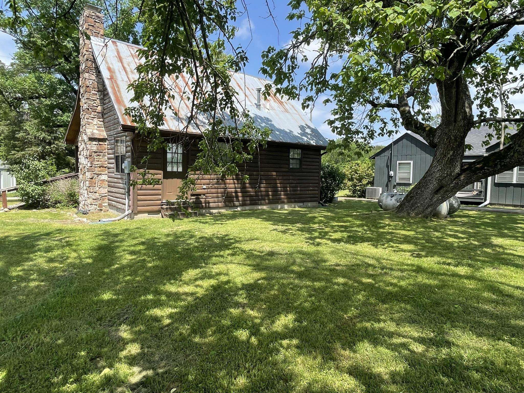 647 Ash Flat Drive Property Photo 10