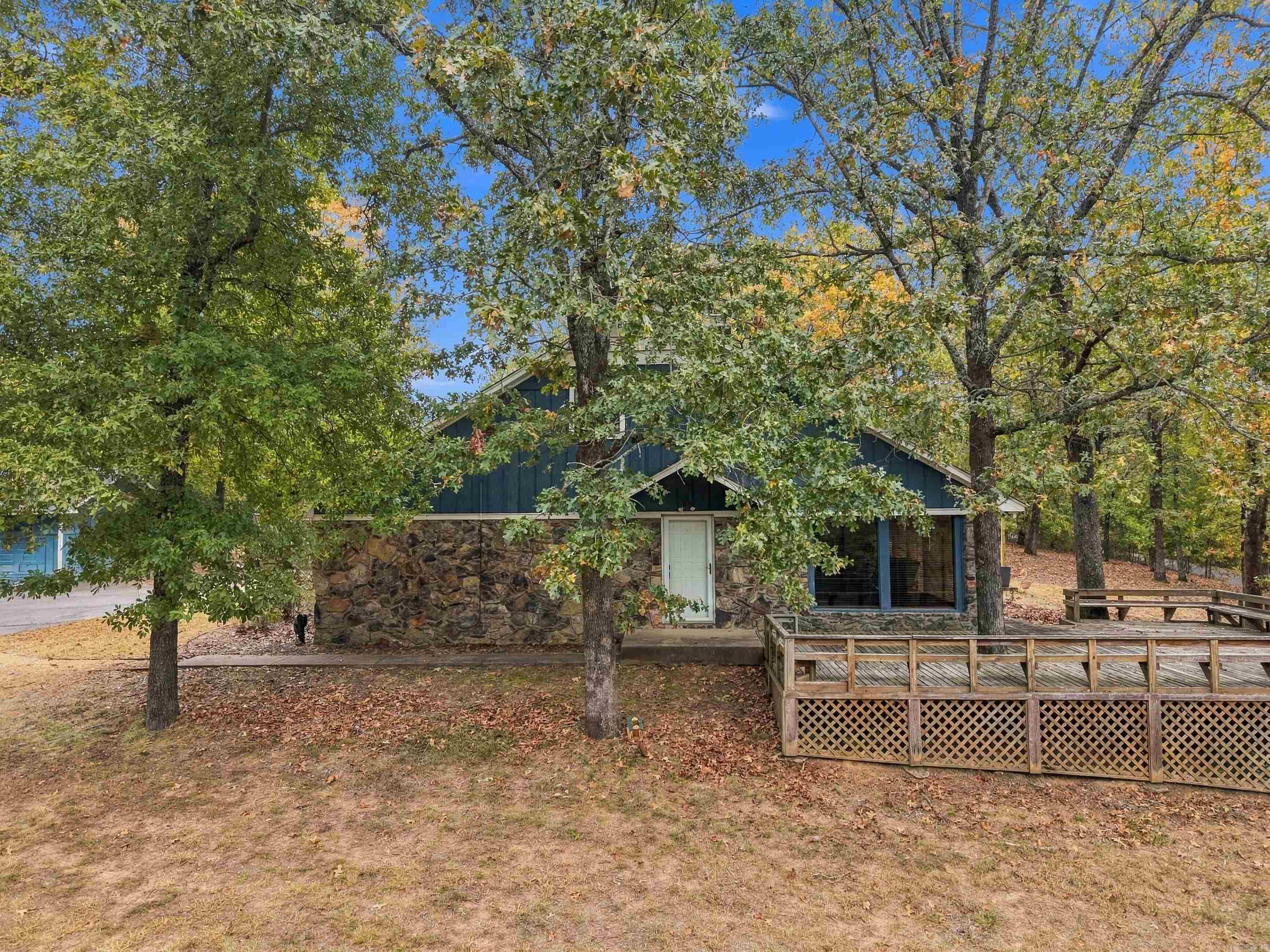2 Caddo Dr Property Photo 2
