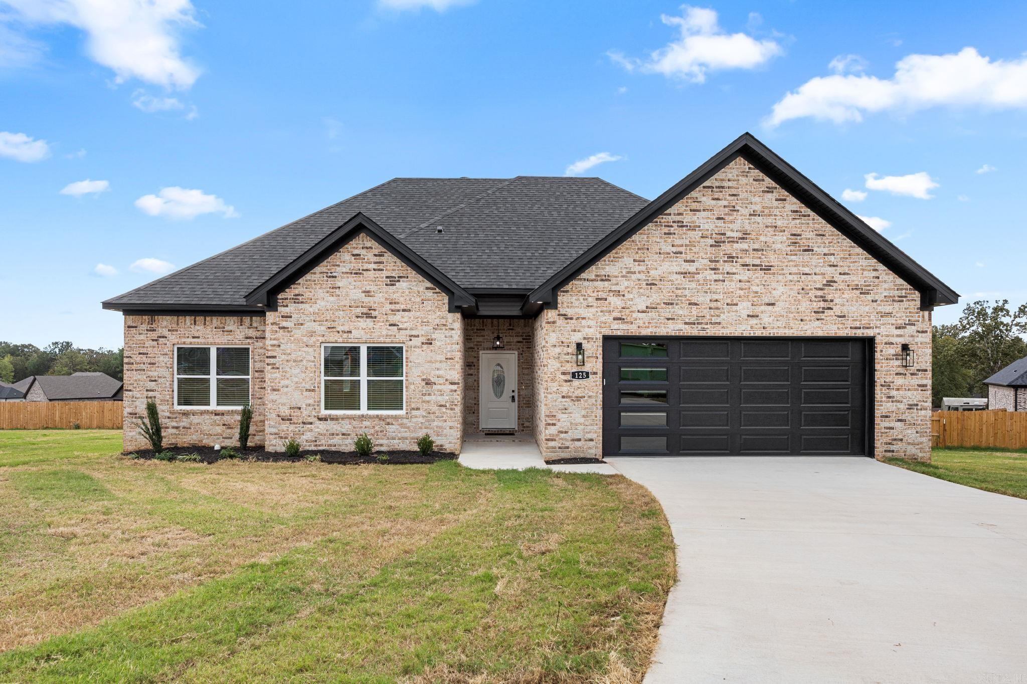125 Michael Drive Property Photo 2