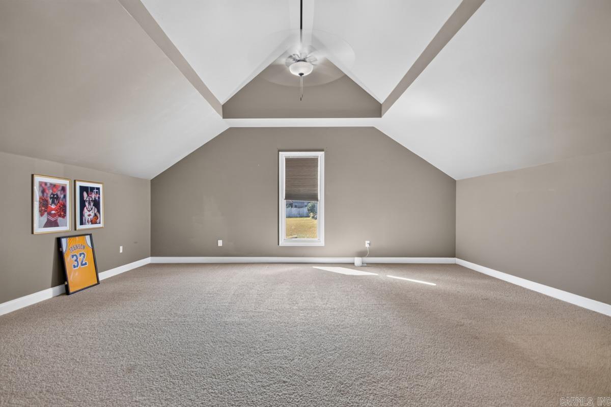 5528 Lexington Avenue Property Photo 33
