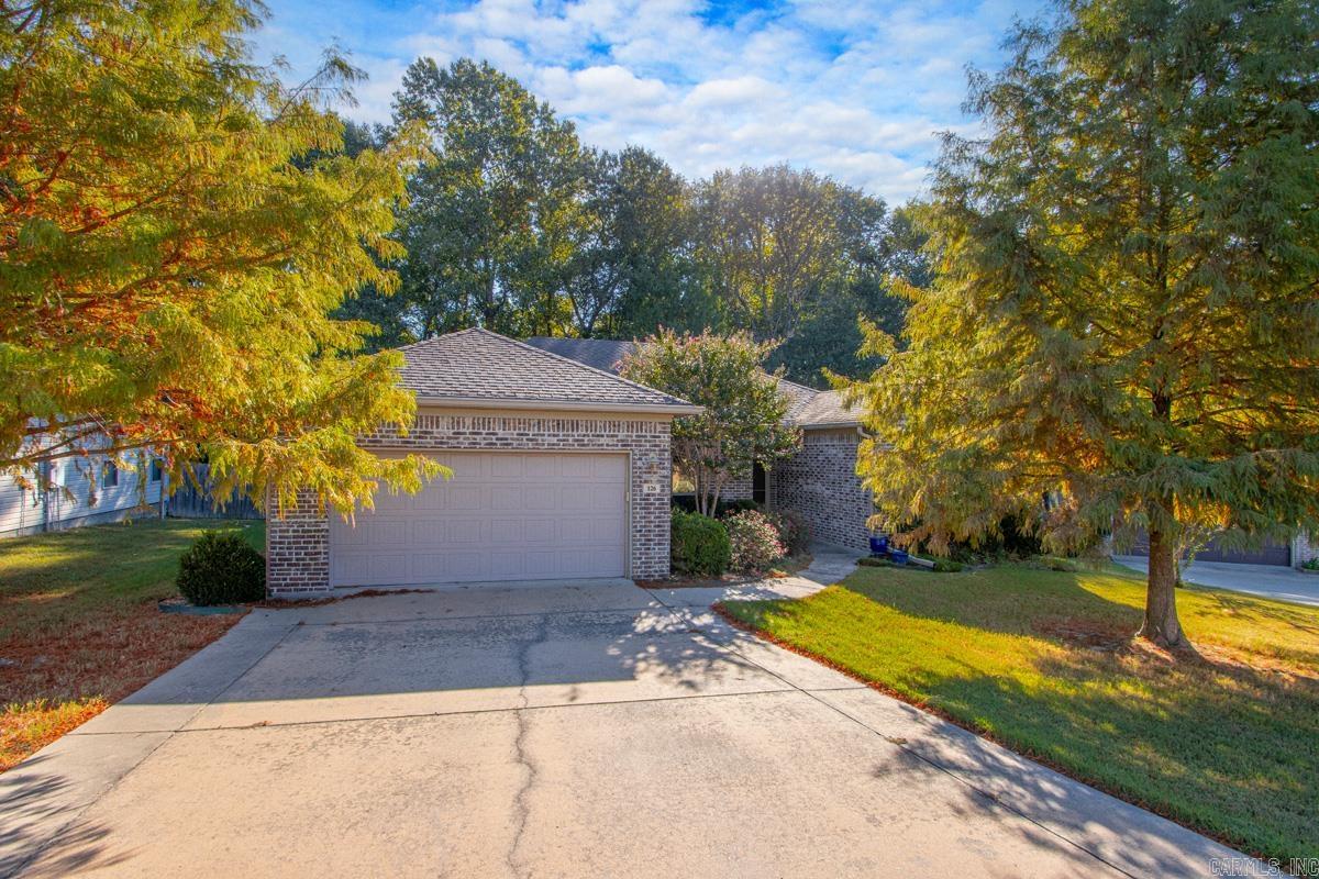 126 Madrid Drive Property Photo 2