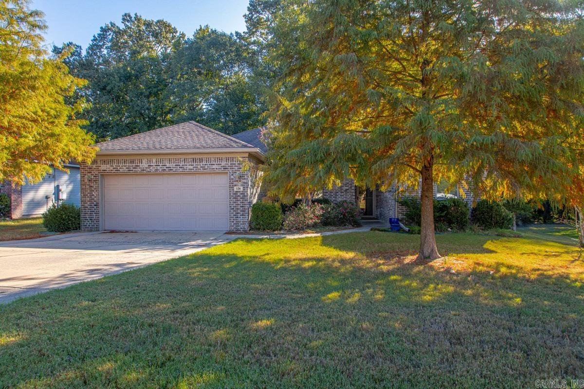 126 Madrid Drive Property Photo 4