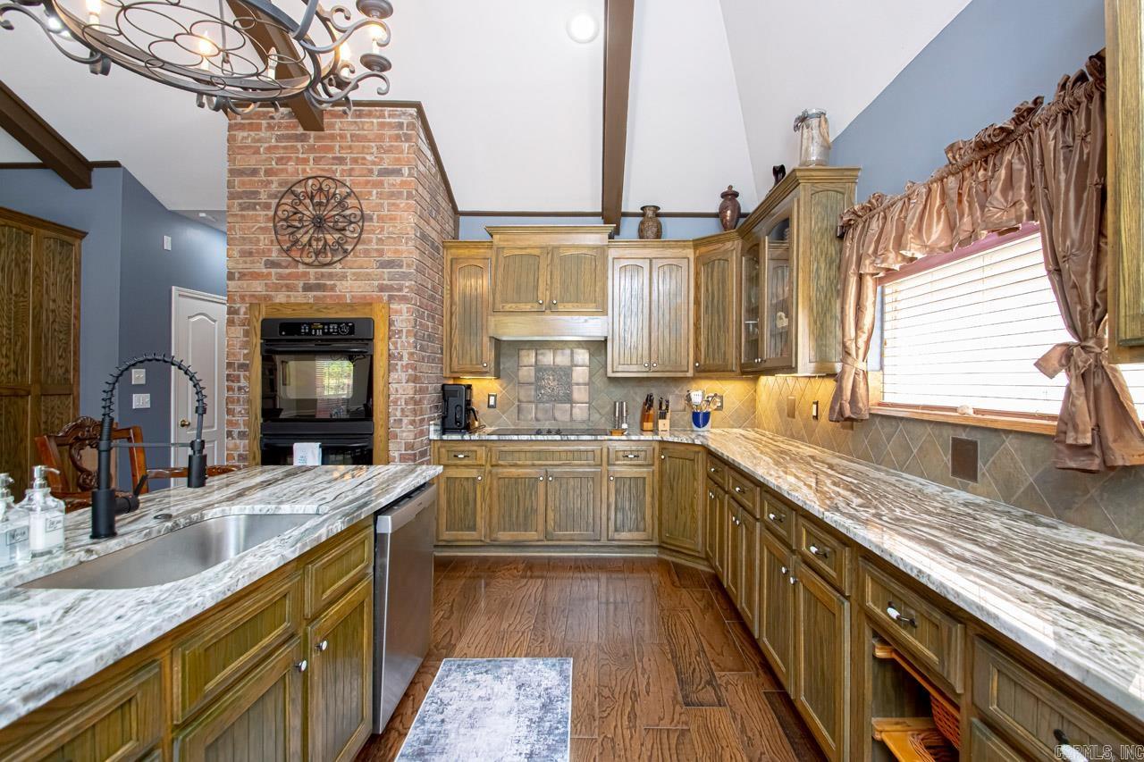 42 Oakwood Drive Property Photo 16