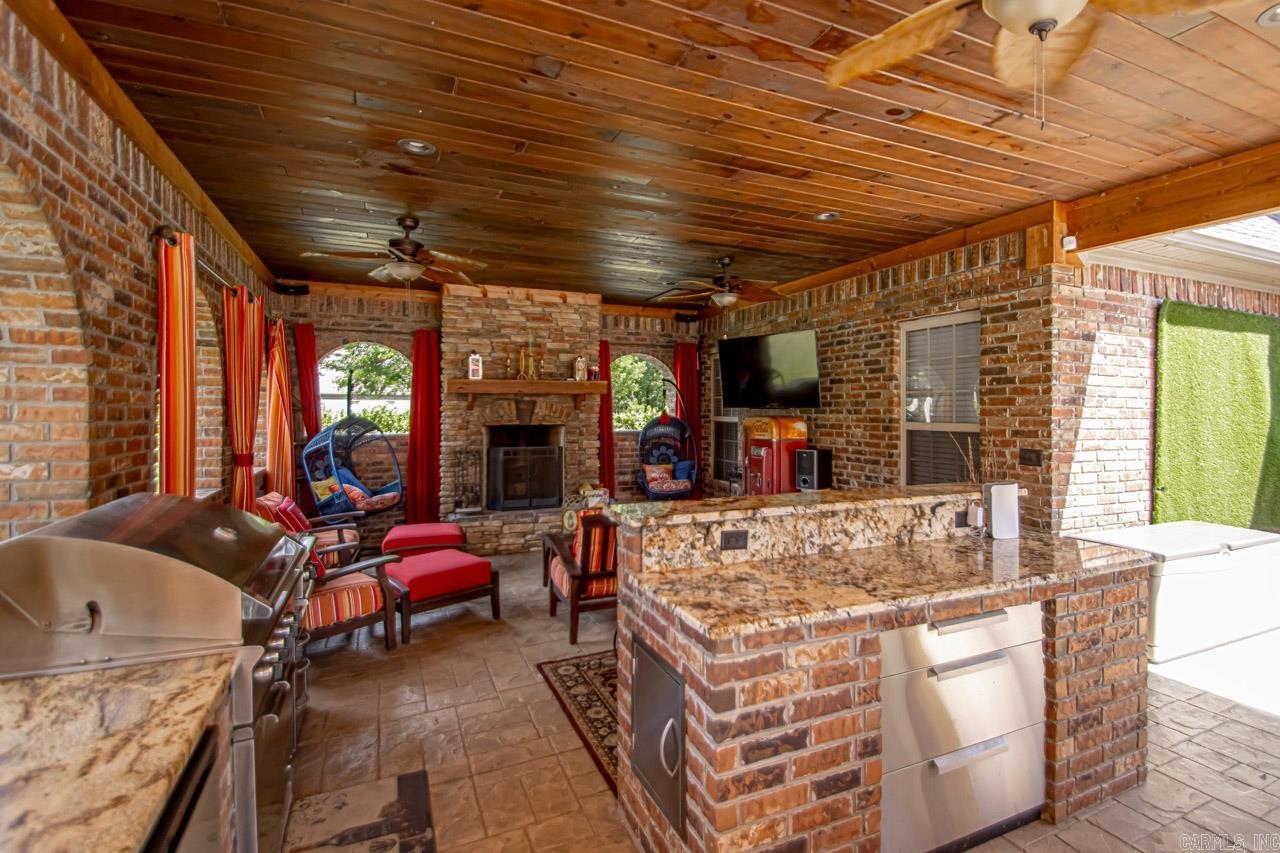 42 Oakwood Drive Property Photo 32
