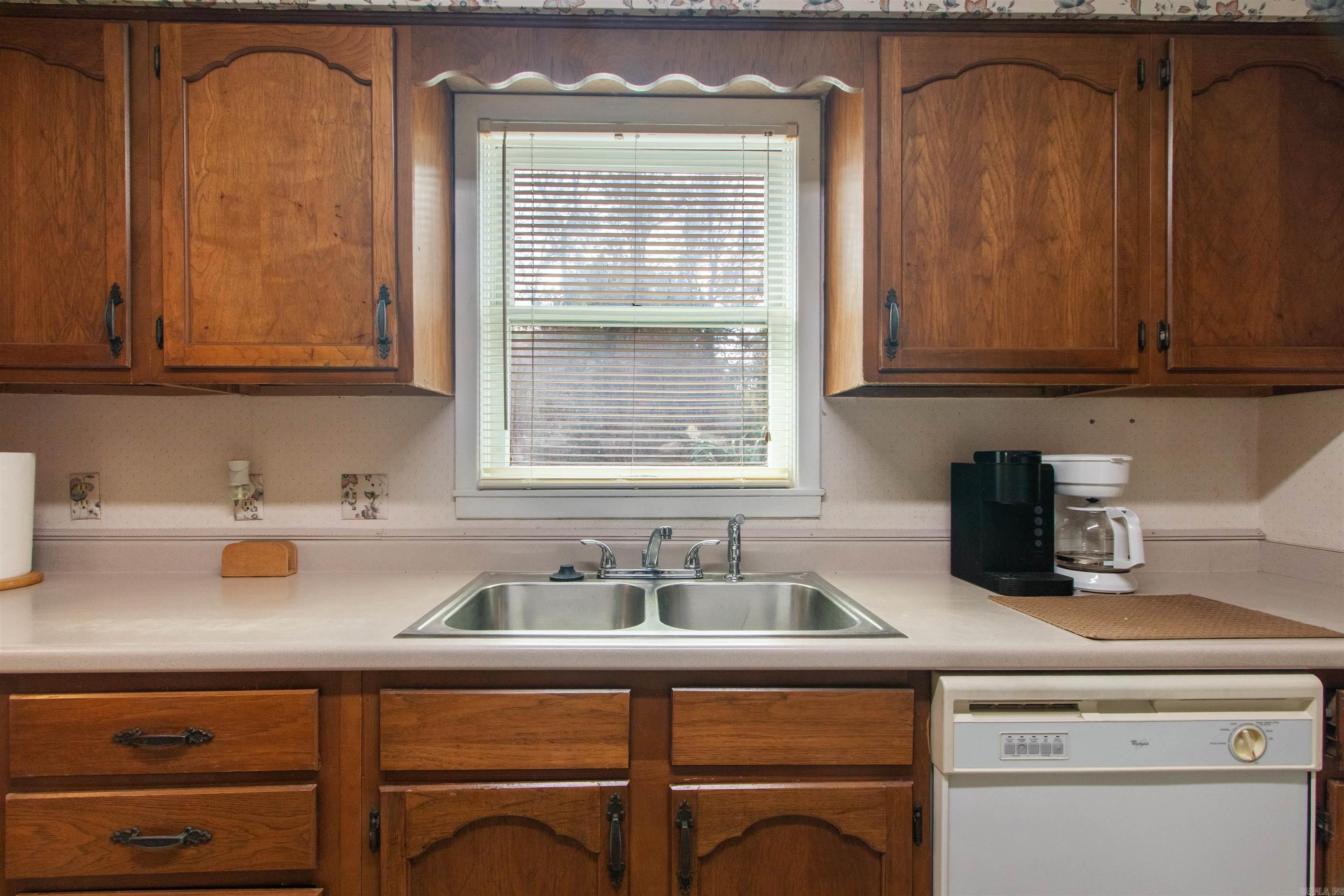 1505 Country Manor Lane Property Photo 4