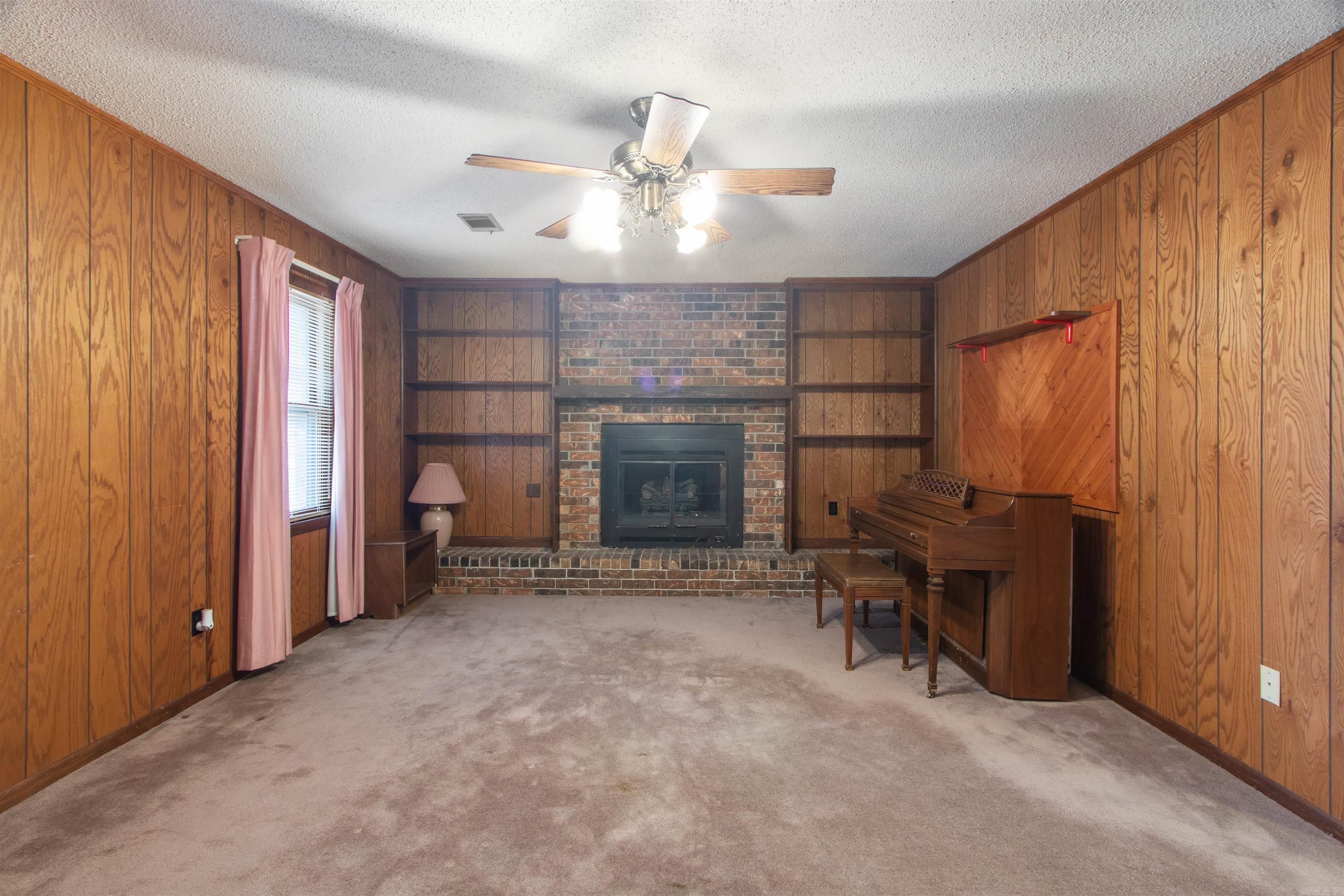 1505 Country Manor Lane Property Photo 8