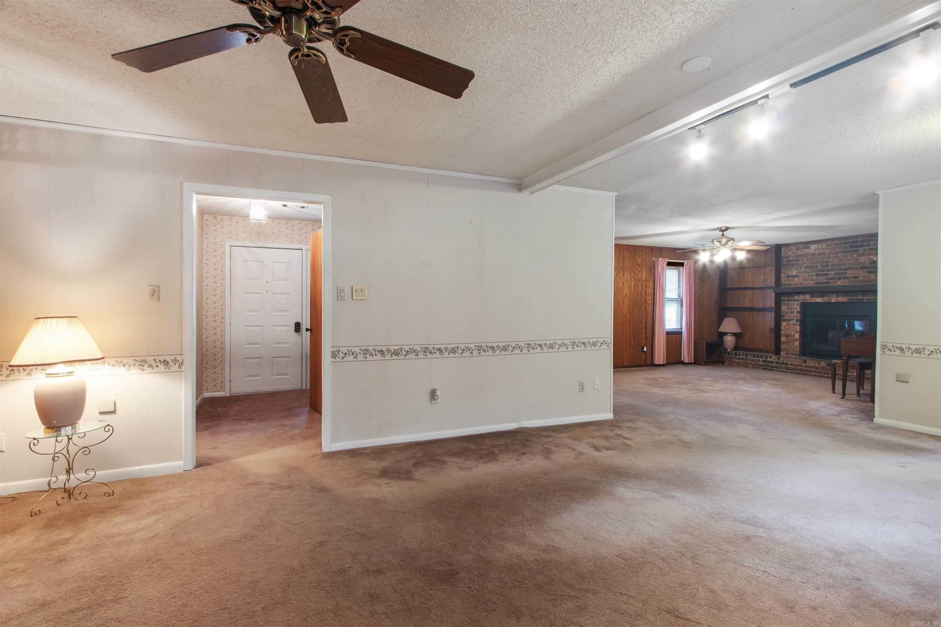 1505 Country Manor Lane Property Photo 12