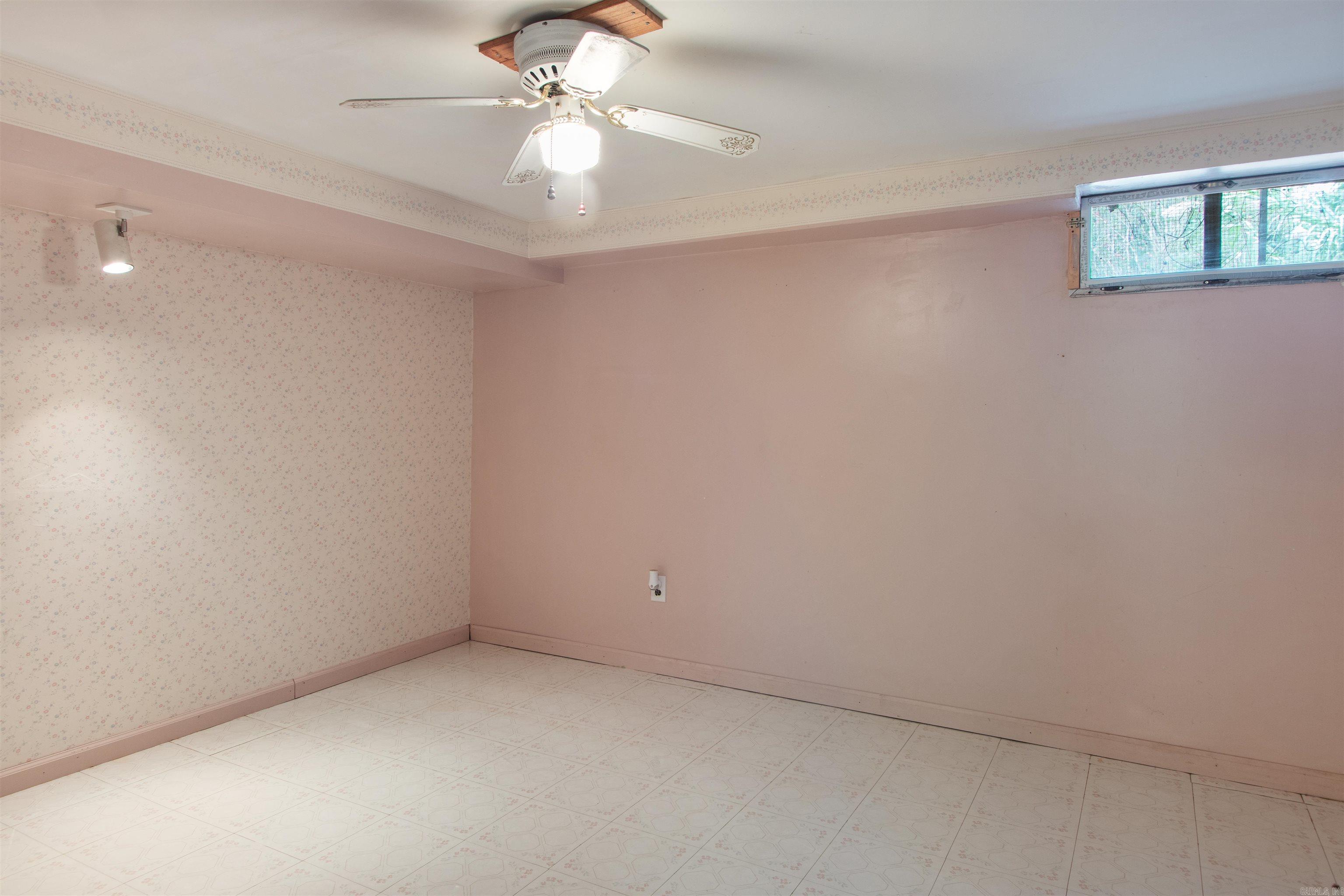1505 Country Manor Lane Property Photo 24