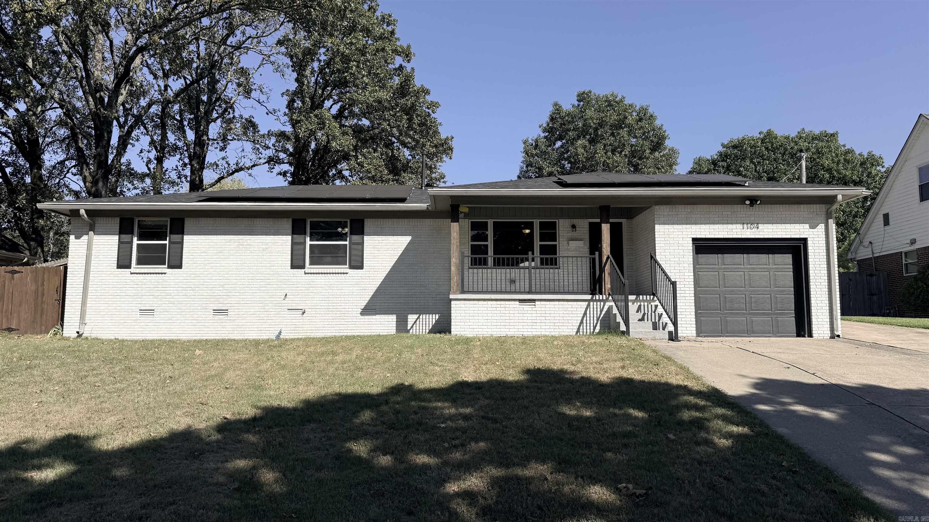 1104 Coulter Road Property Photo 3