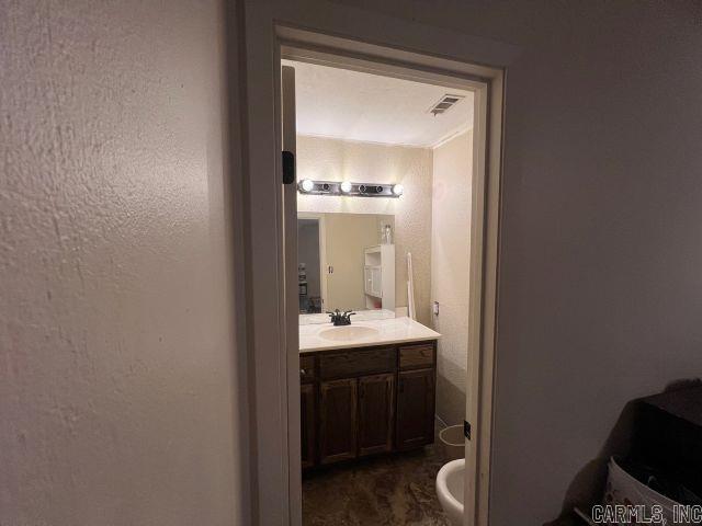 306 Lake Front Drive Property Photo 14