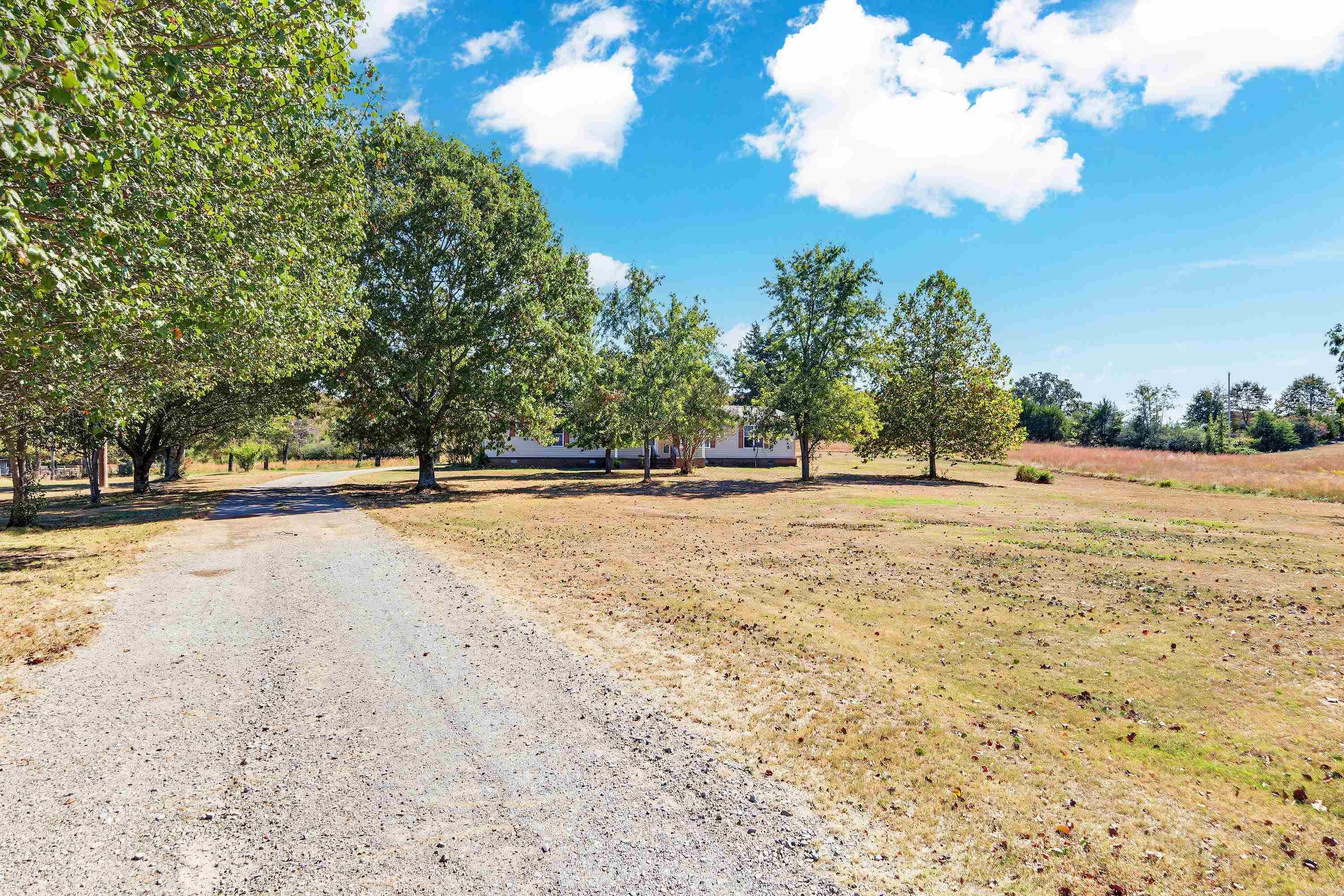 62 Highway 25 N Property Photo 3