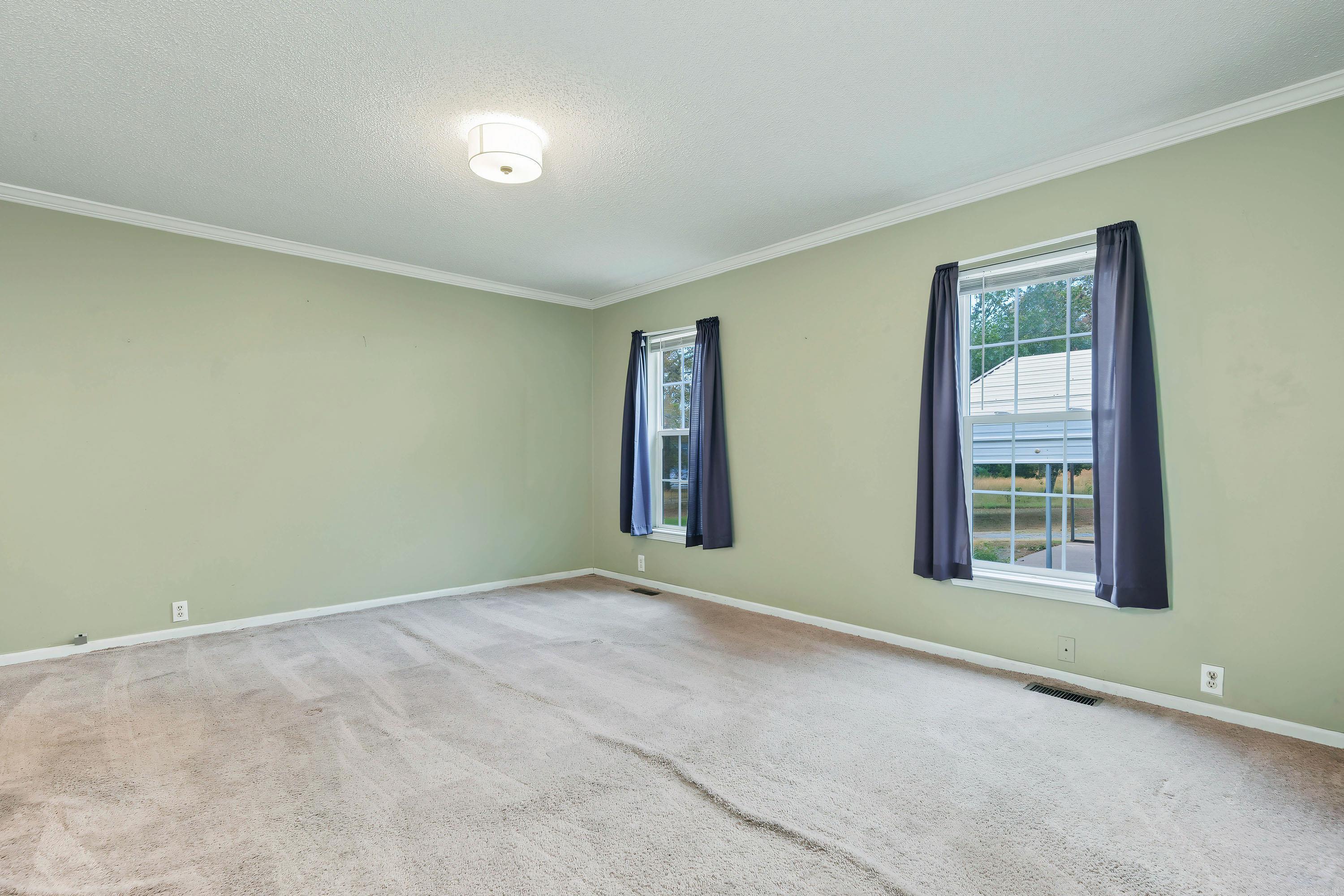 62 Highway 25 N Property Photo 17