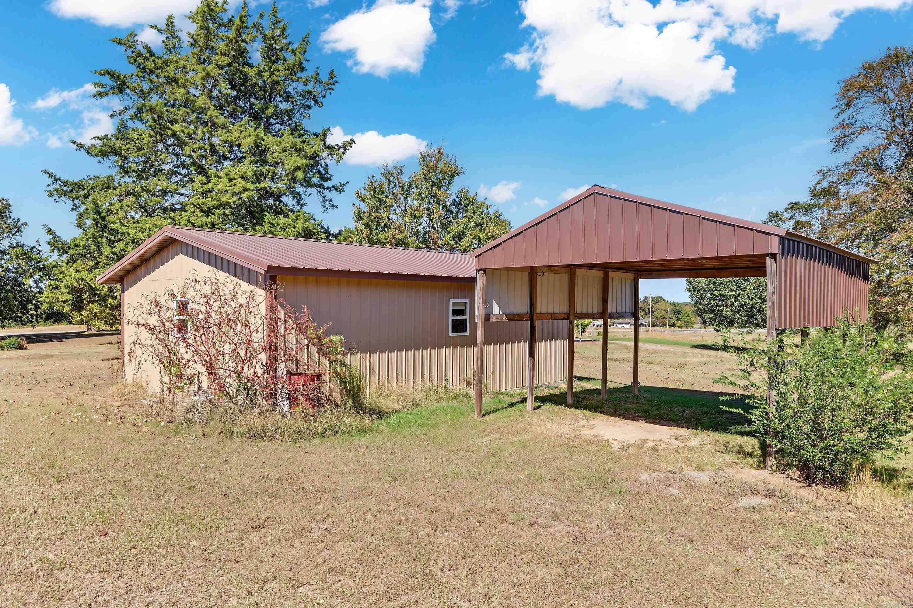 62 Highway 25 N Property Photo 45