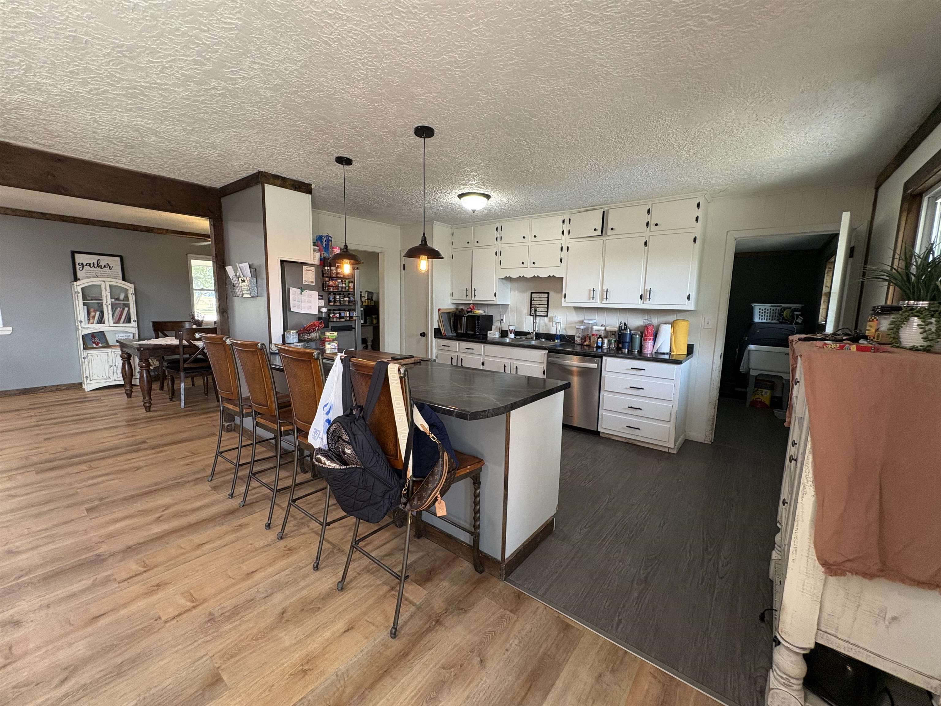 621 Us-62 Property Photo 12