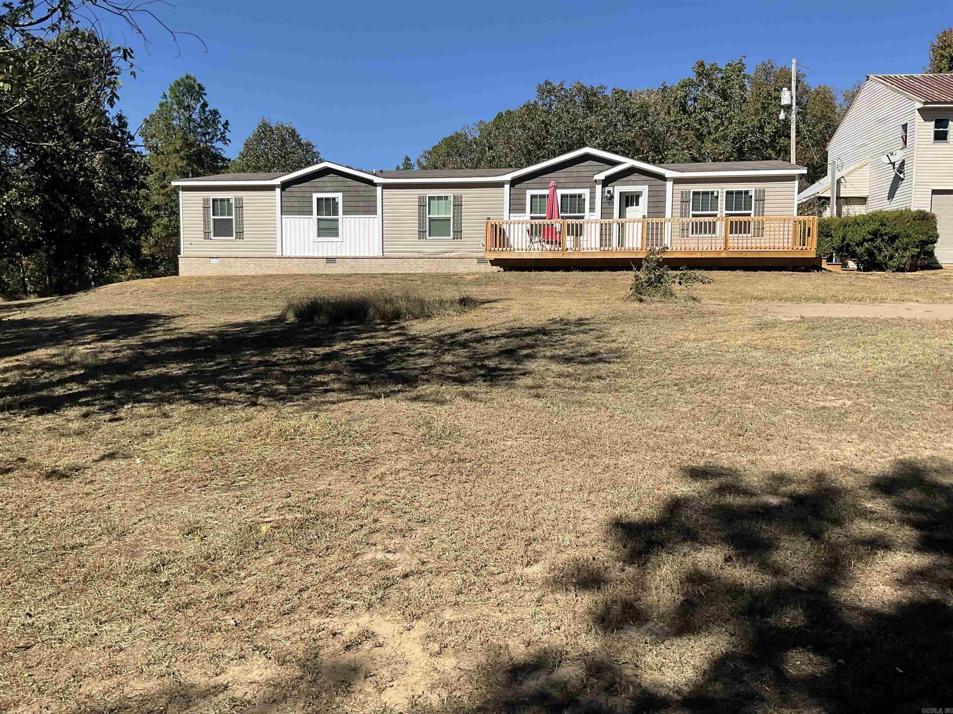 19 White Oak Road Property Photo 2