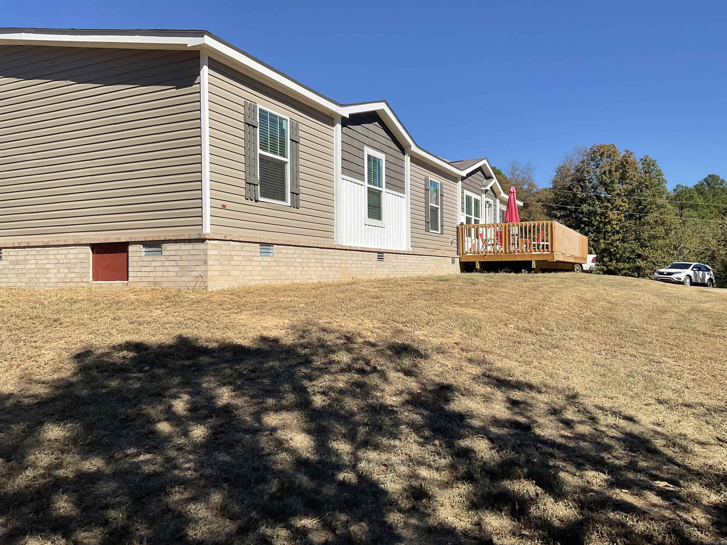 19 White Oak Road Property Photo 3