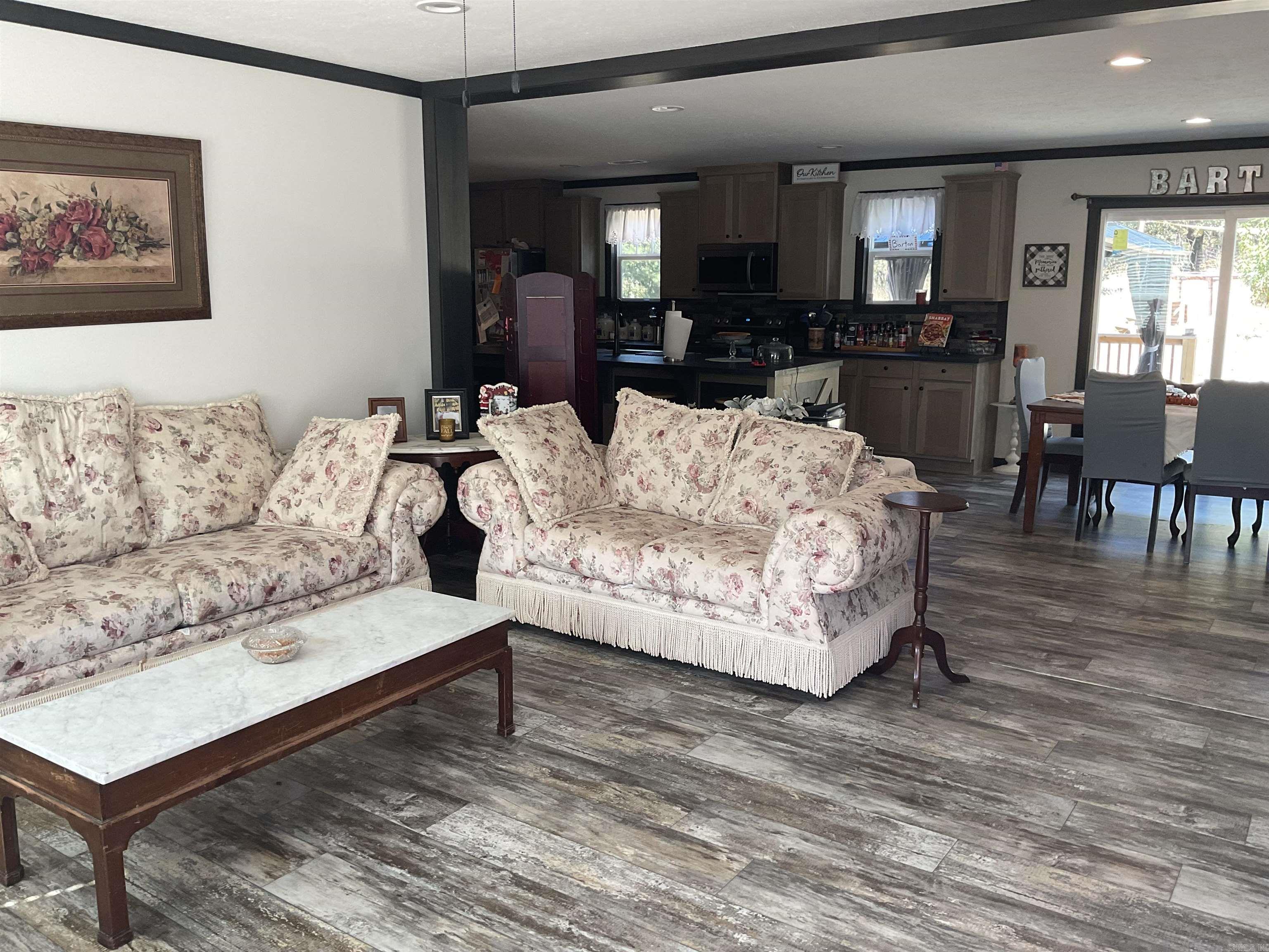 19 White Oak Road Property Photo 10
