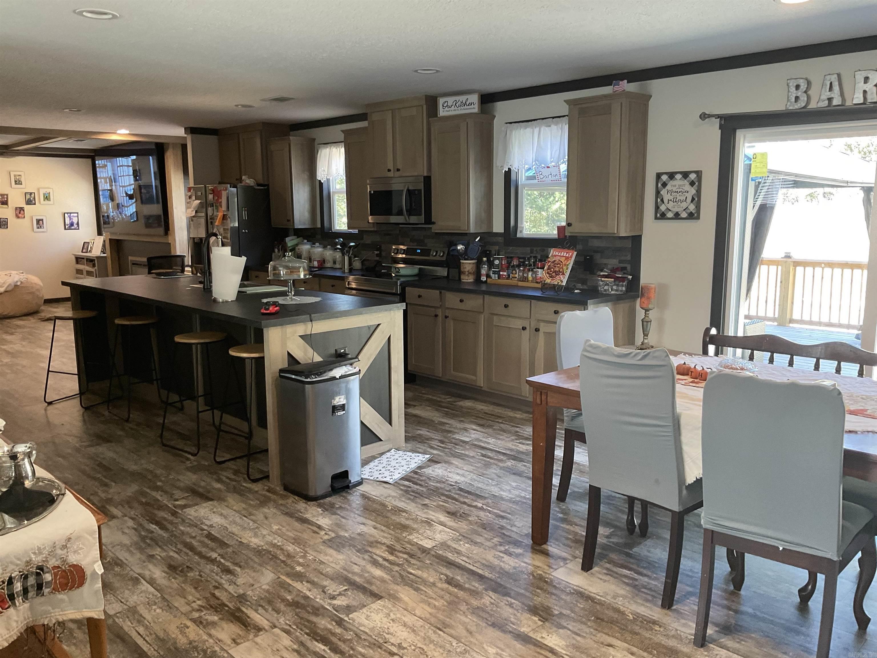 19 White Oak Road Property Photo 12