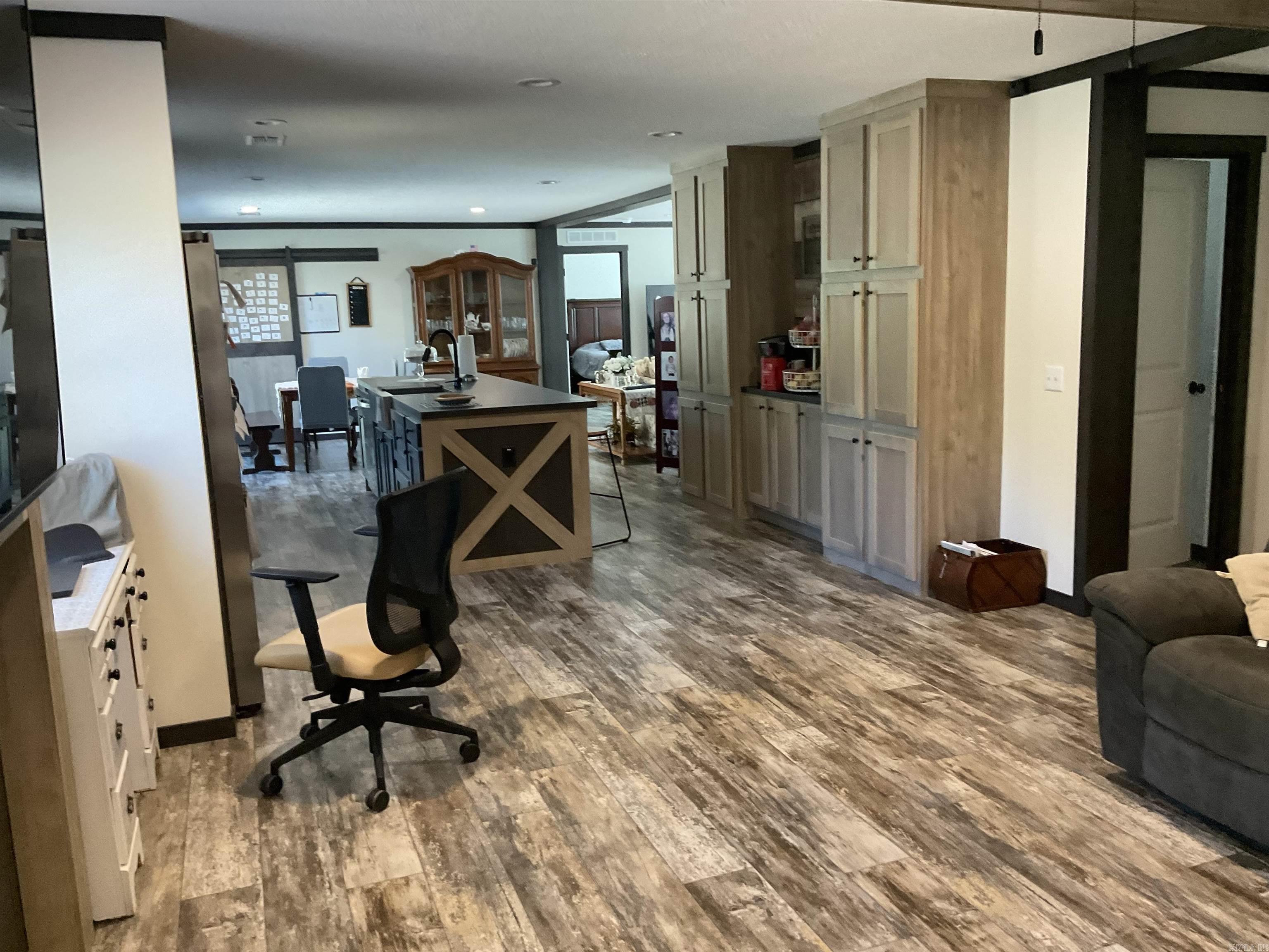 19 White Oak Road Property Photo 13