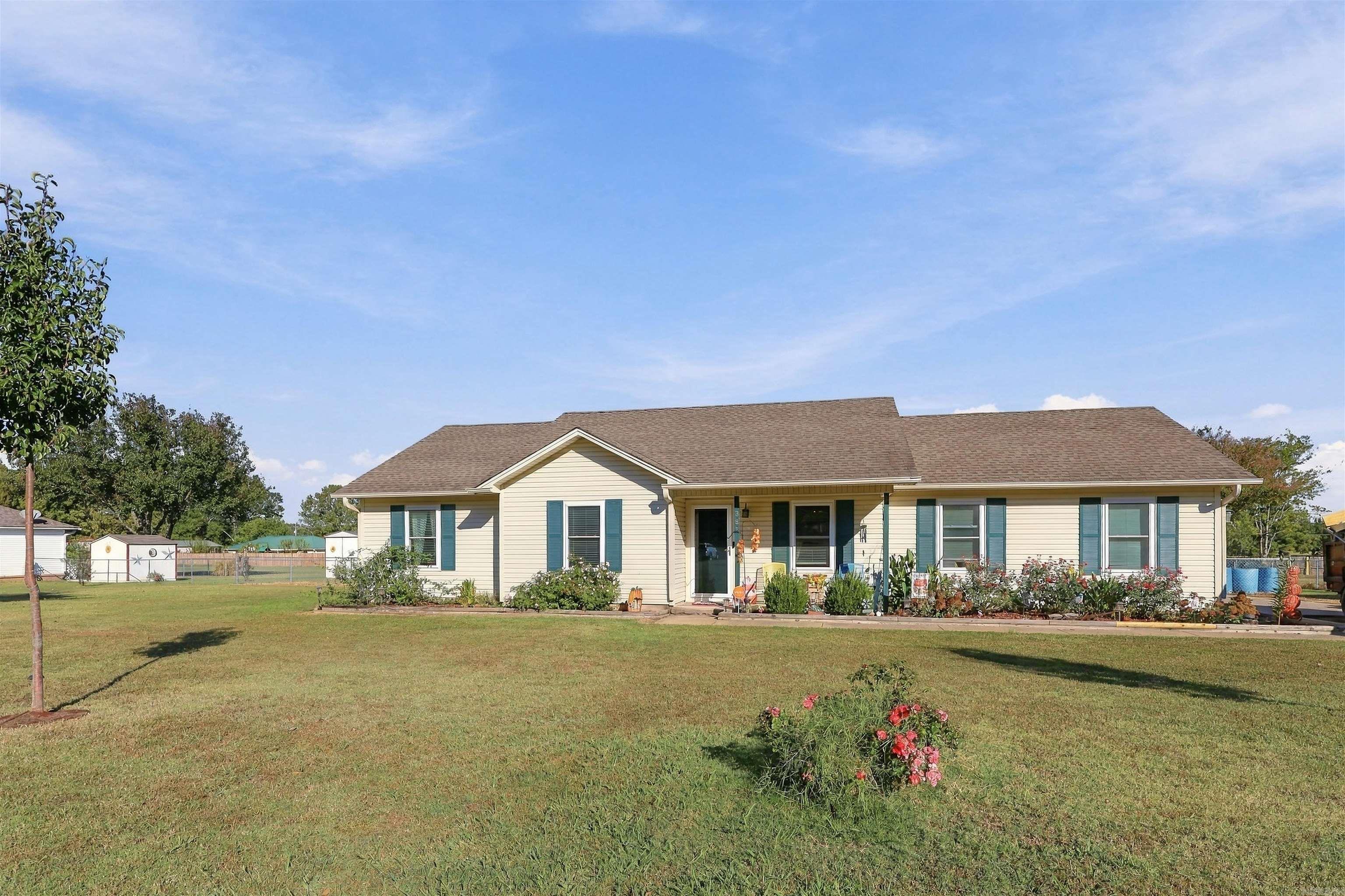 385 Crossroads Property Photo 25